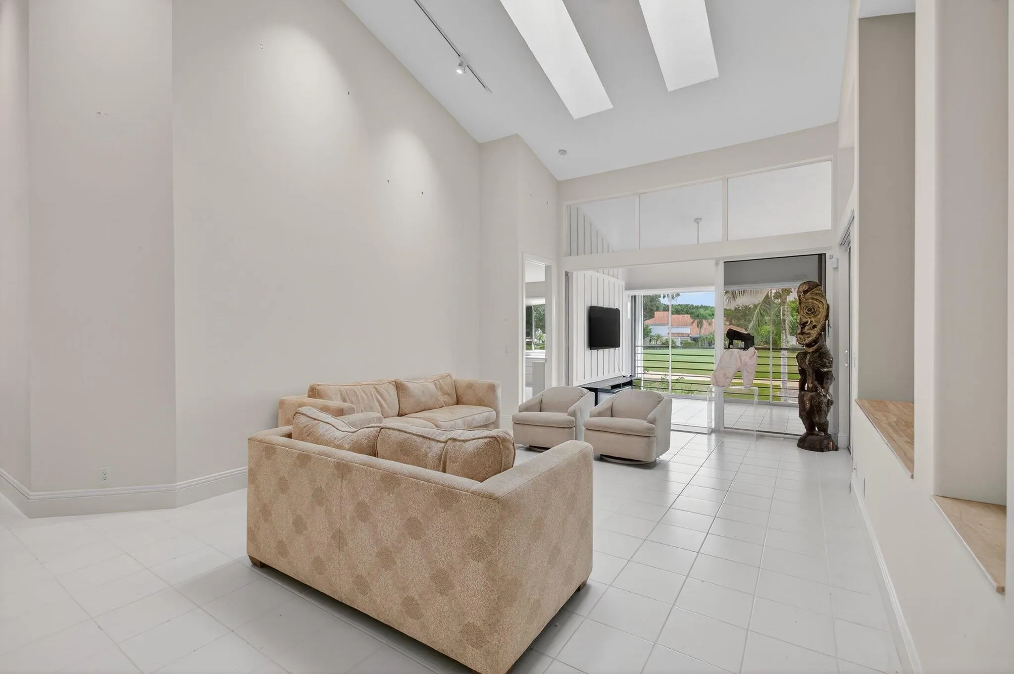 5846 NW 24th Avenue, #203