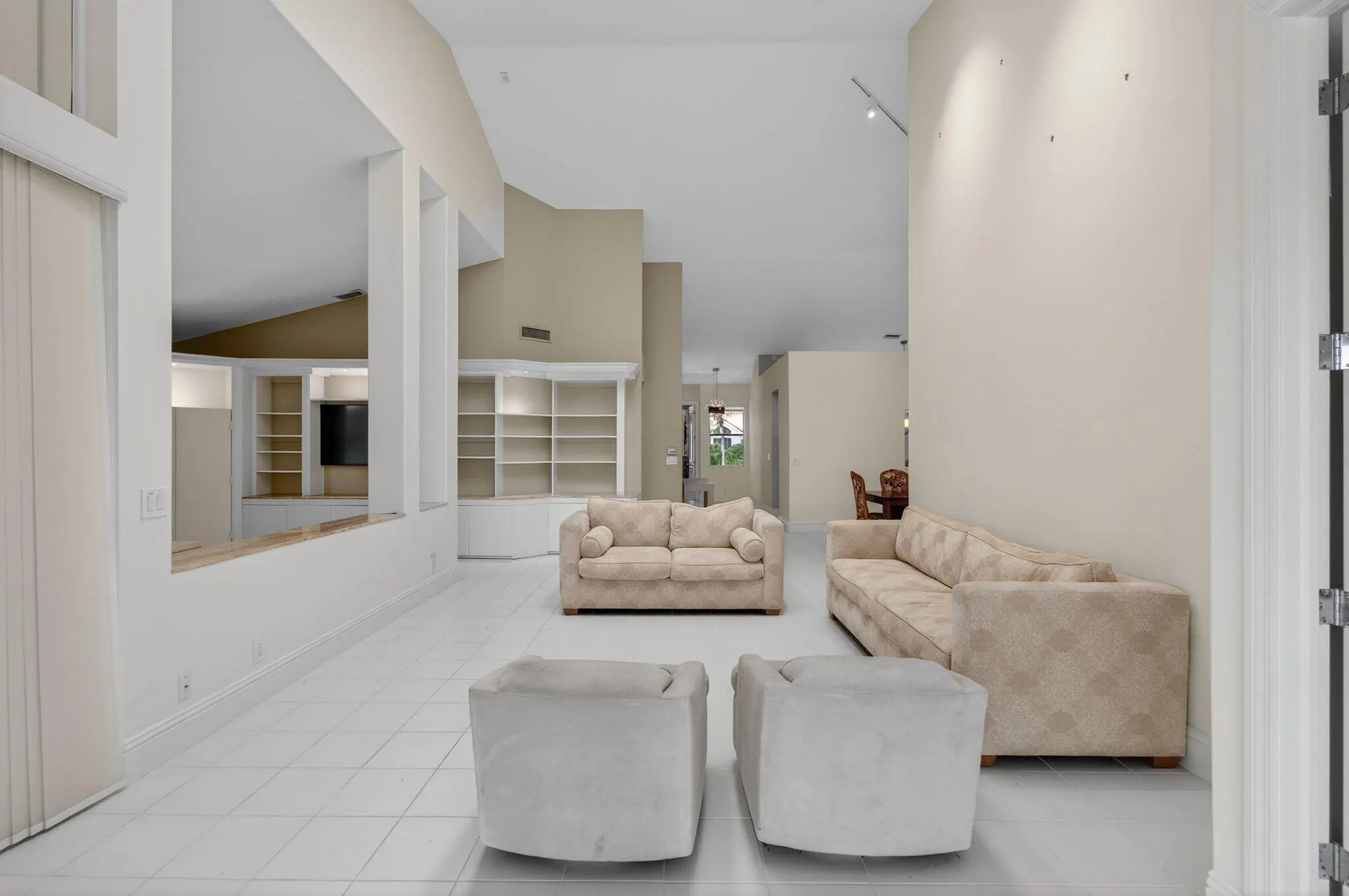 5846 NW 24th Avenue, #203