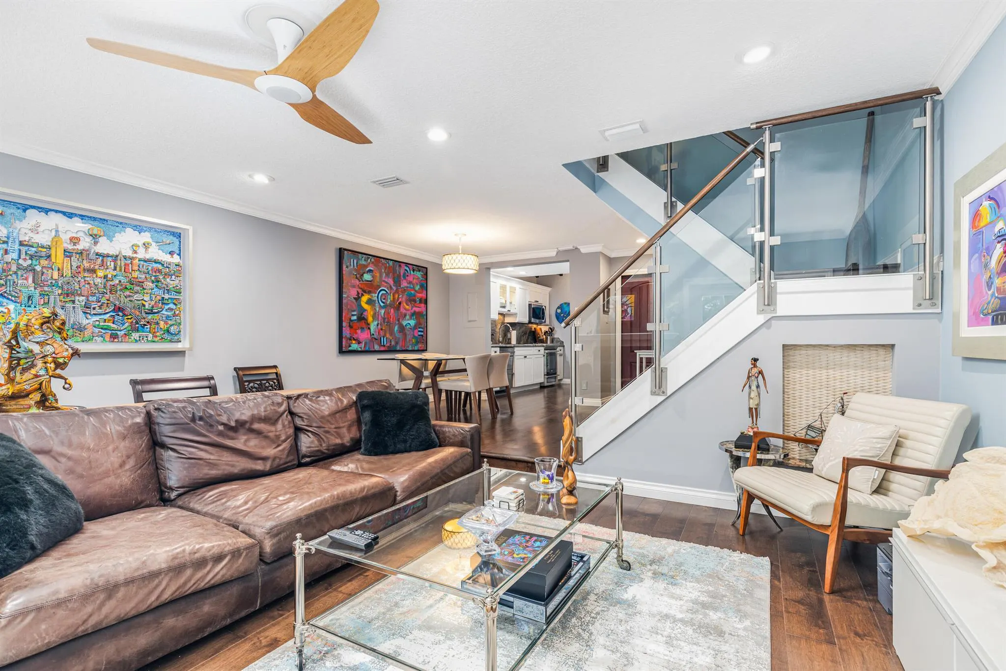 810 SE 2nd Street, #F