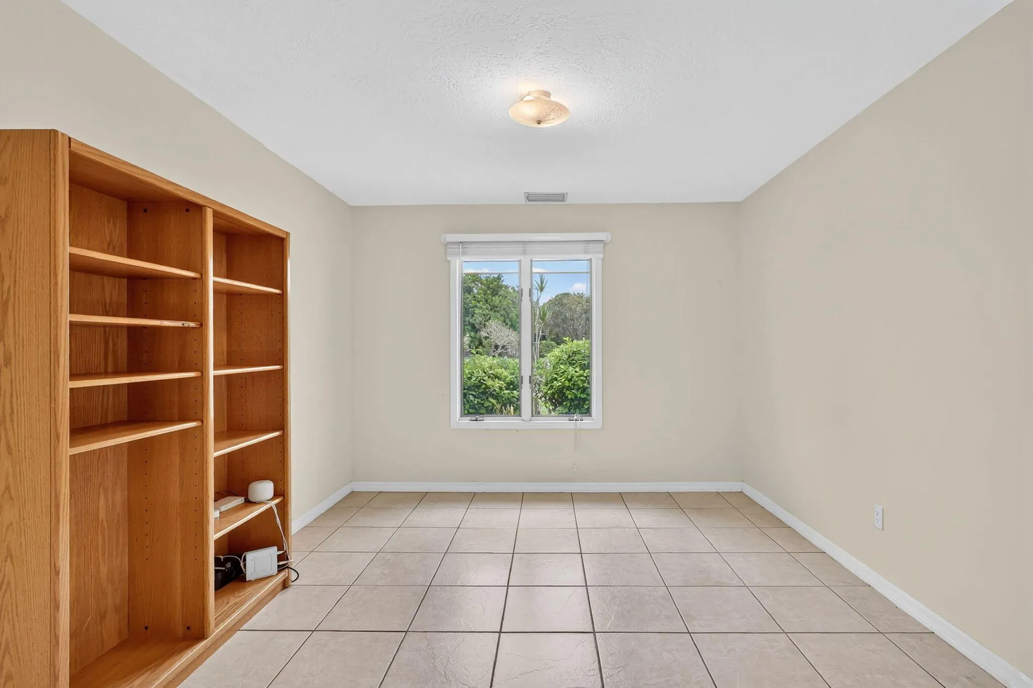 630 NE Town Terrace