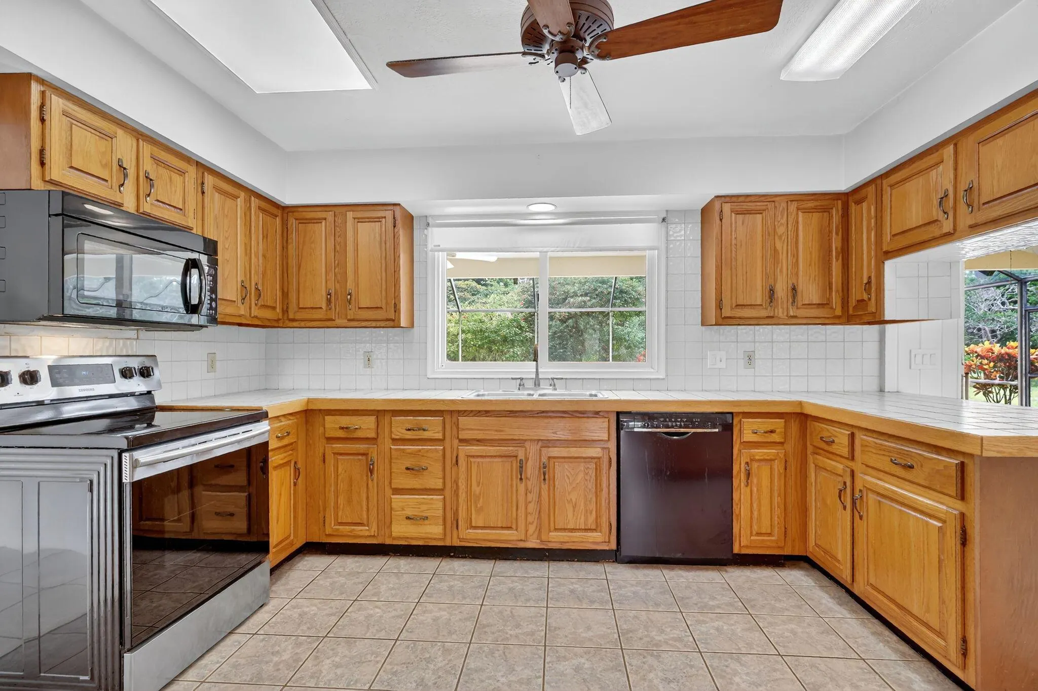 630 NE Town Terrace