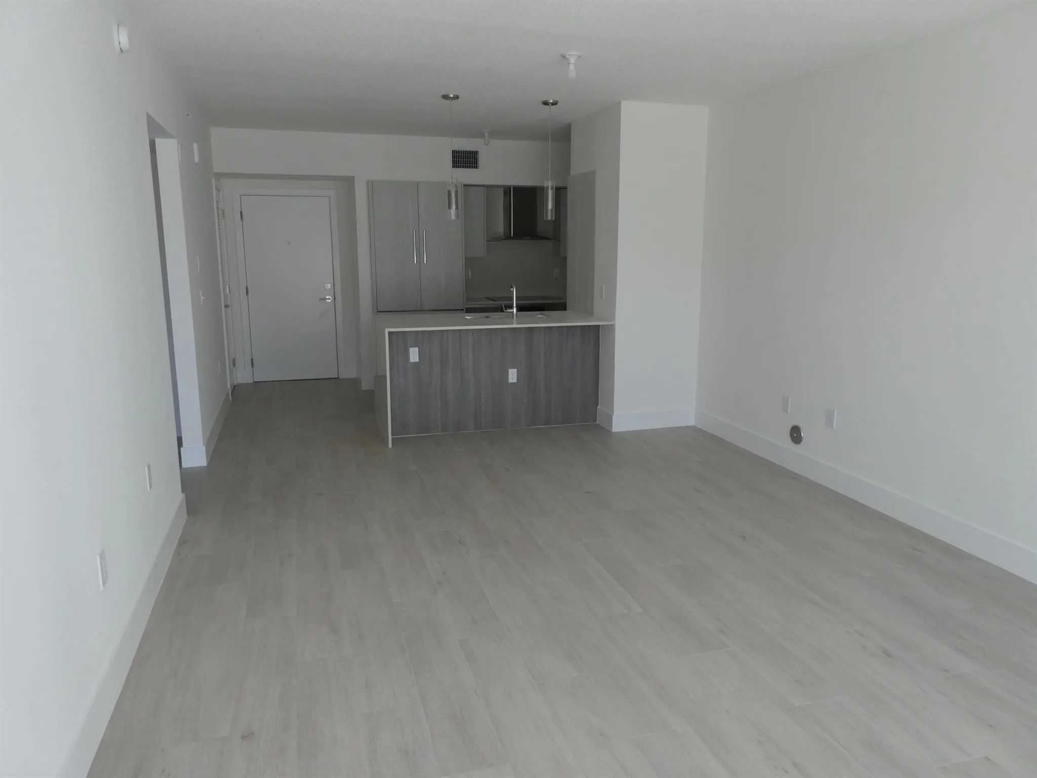 111 SE 1st Avenue, #311