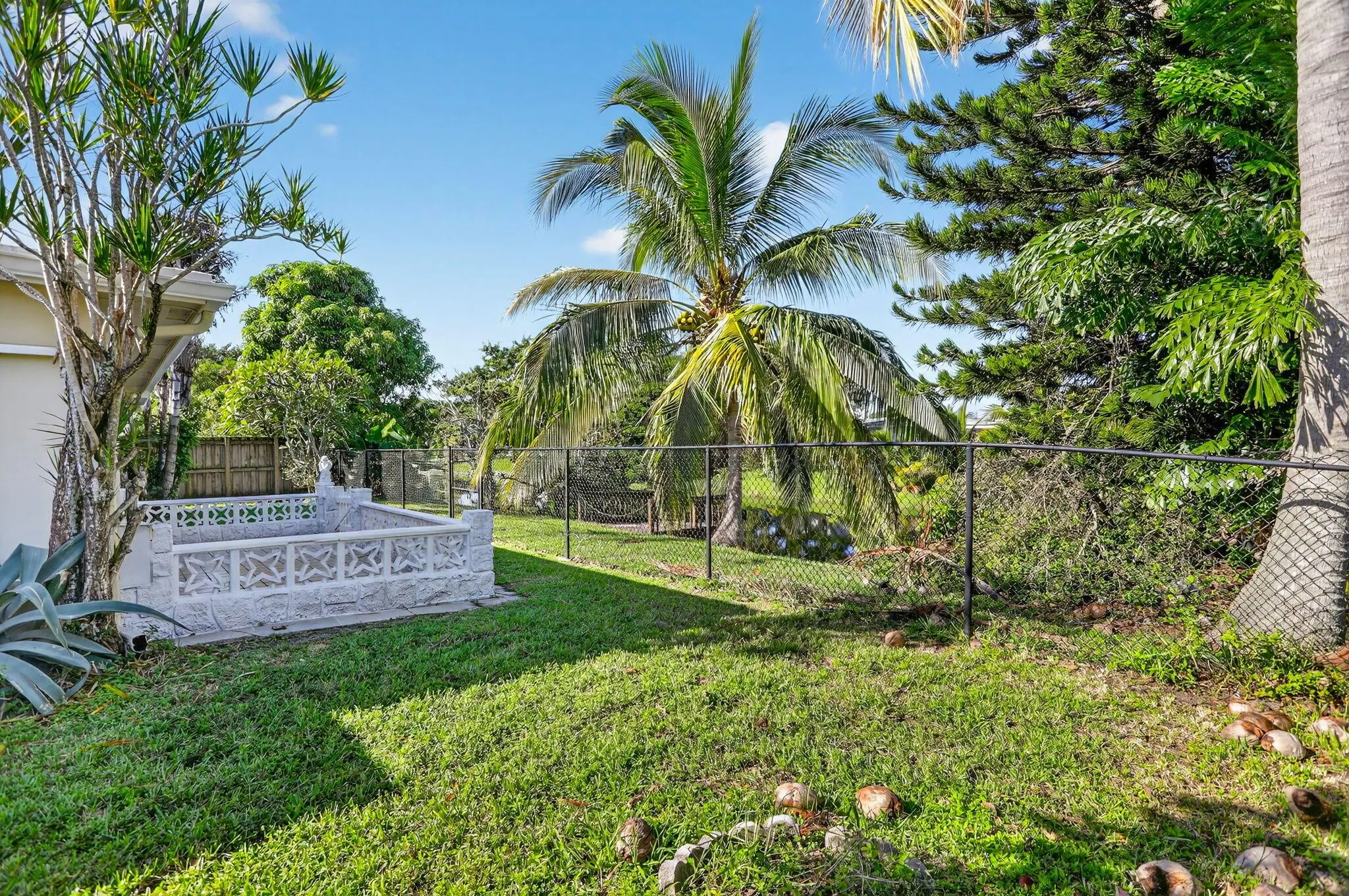 1190 NW 69th Avenue