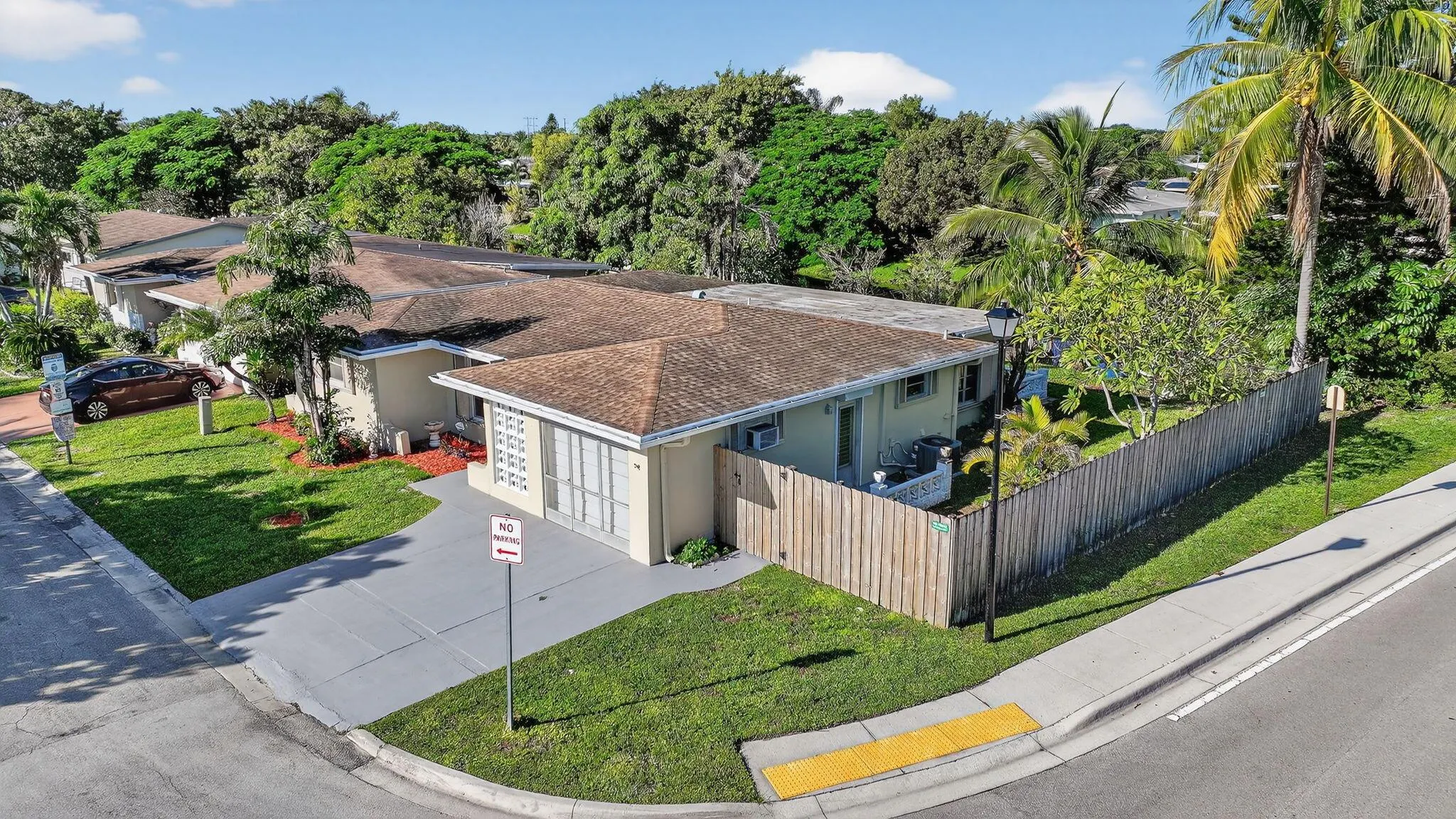 1190 NW 69th Avenue