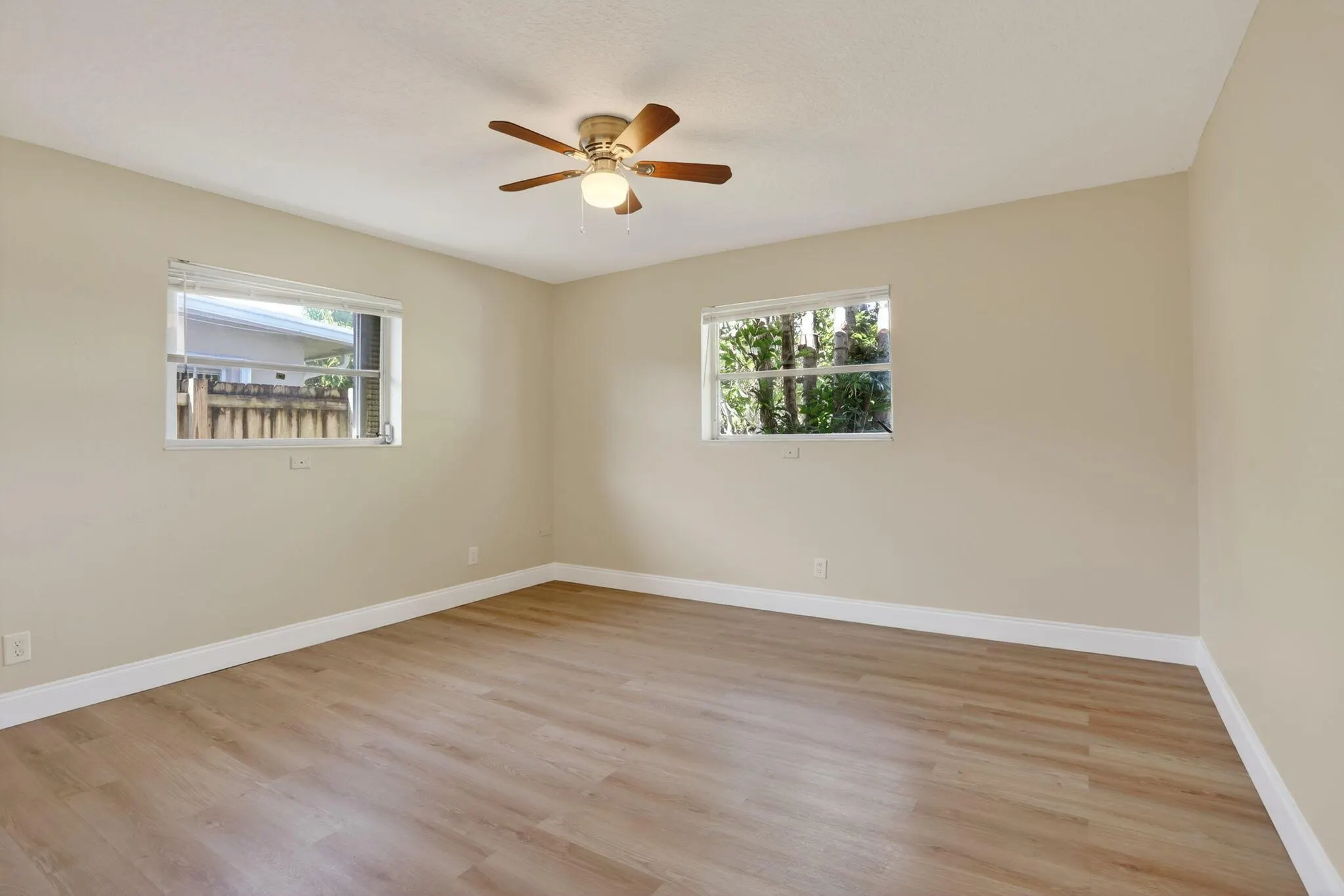 1190 NW 69th Avenue