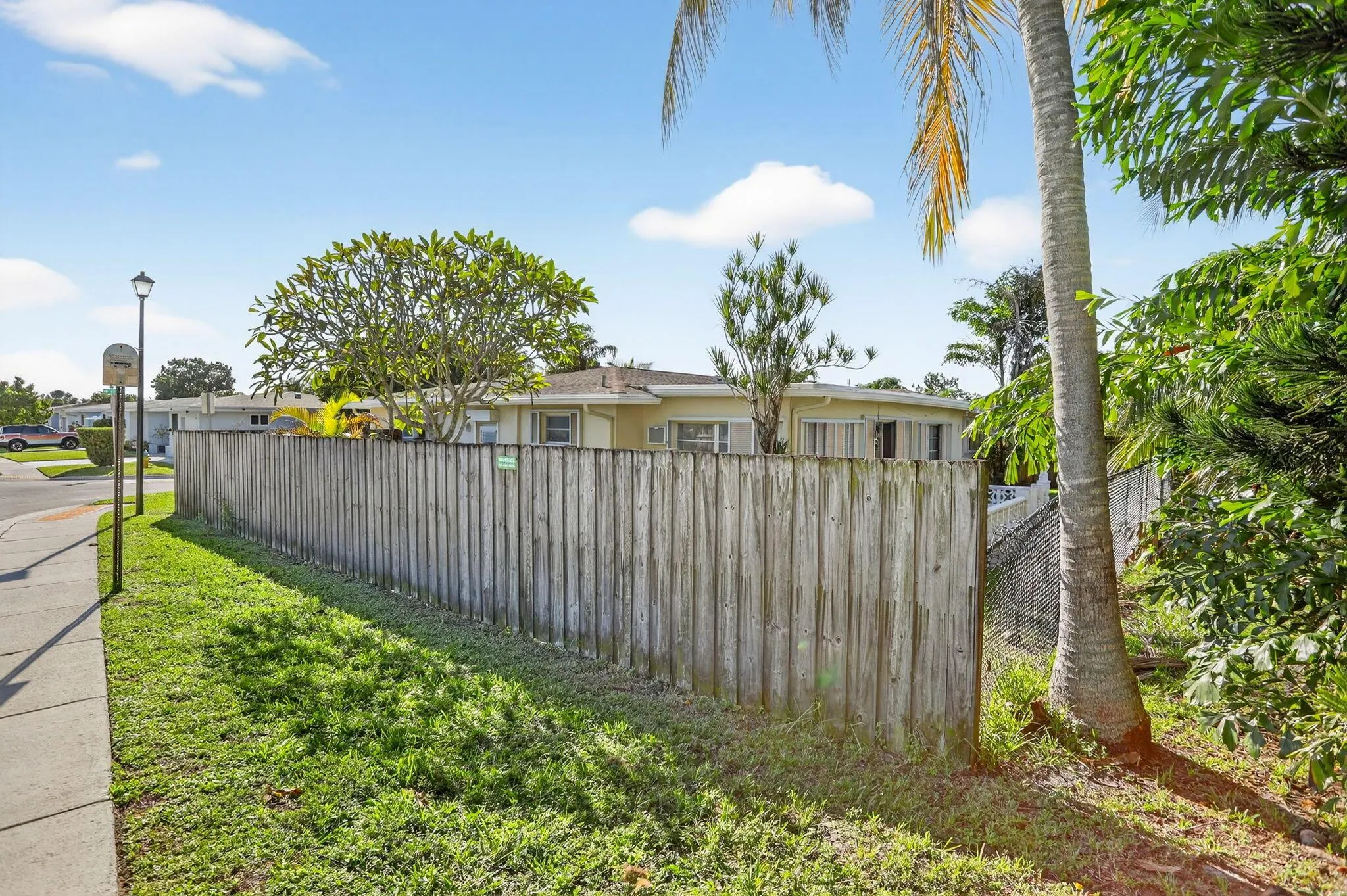 1190 NW 69th Avenue