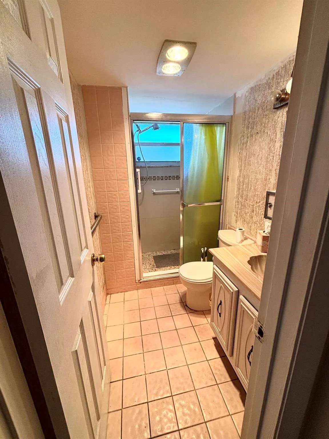 705 Lori Drive, #204