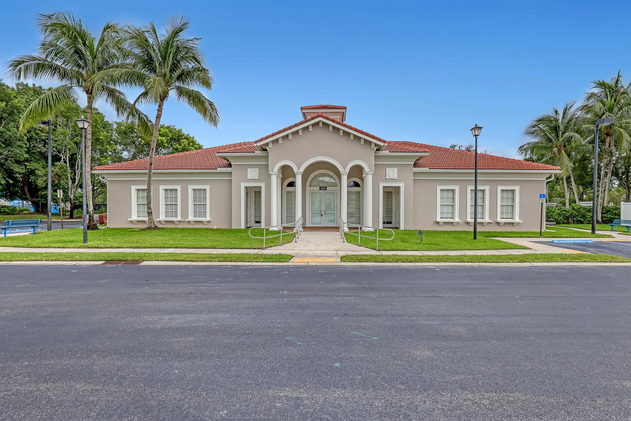 2136 Wingate Bend