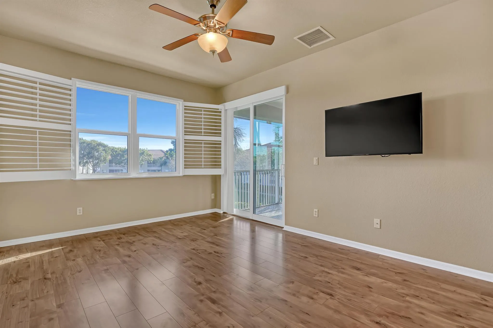 2136 Wingate Bend