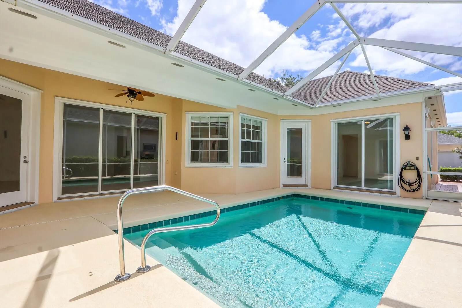 122 Marlberry Circle