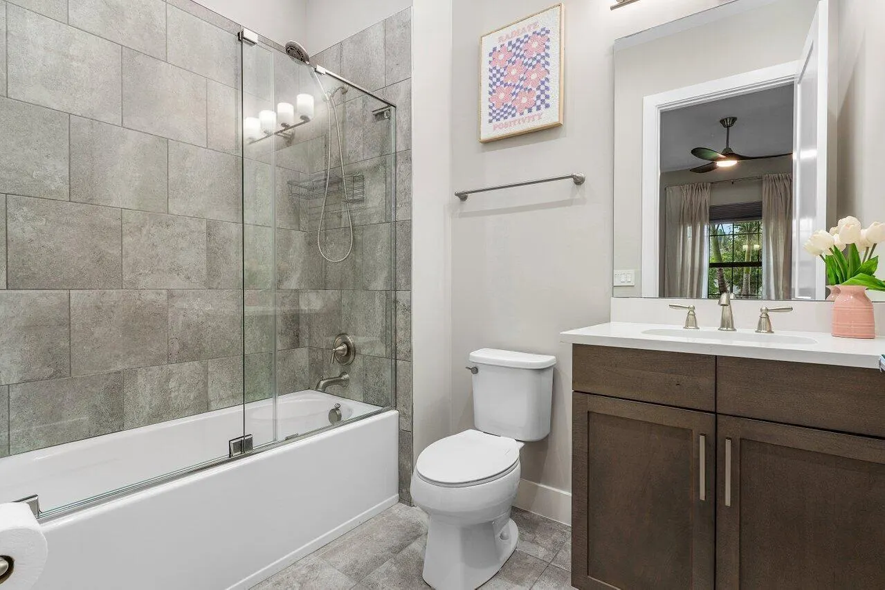 2909 Gin Berry Way