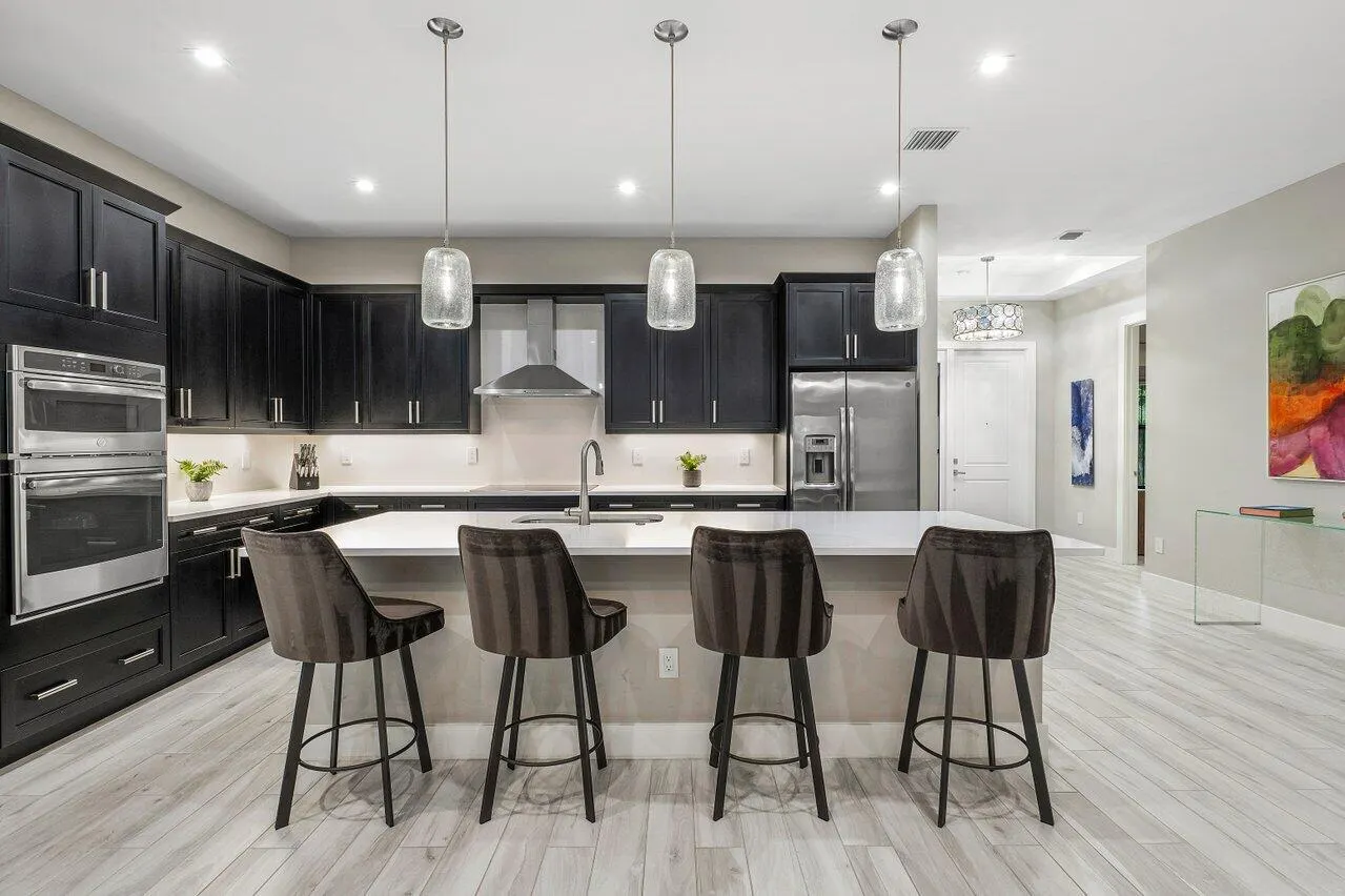 2909 Gin Berry Way