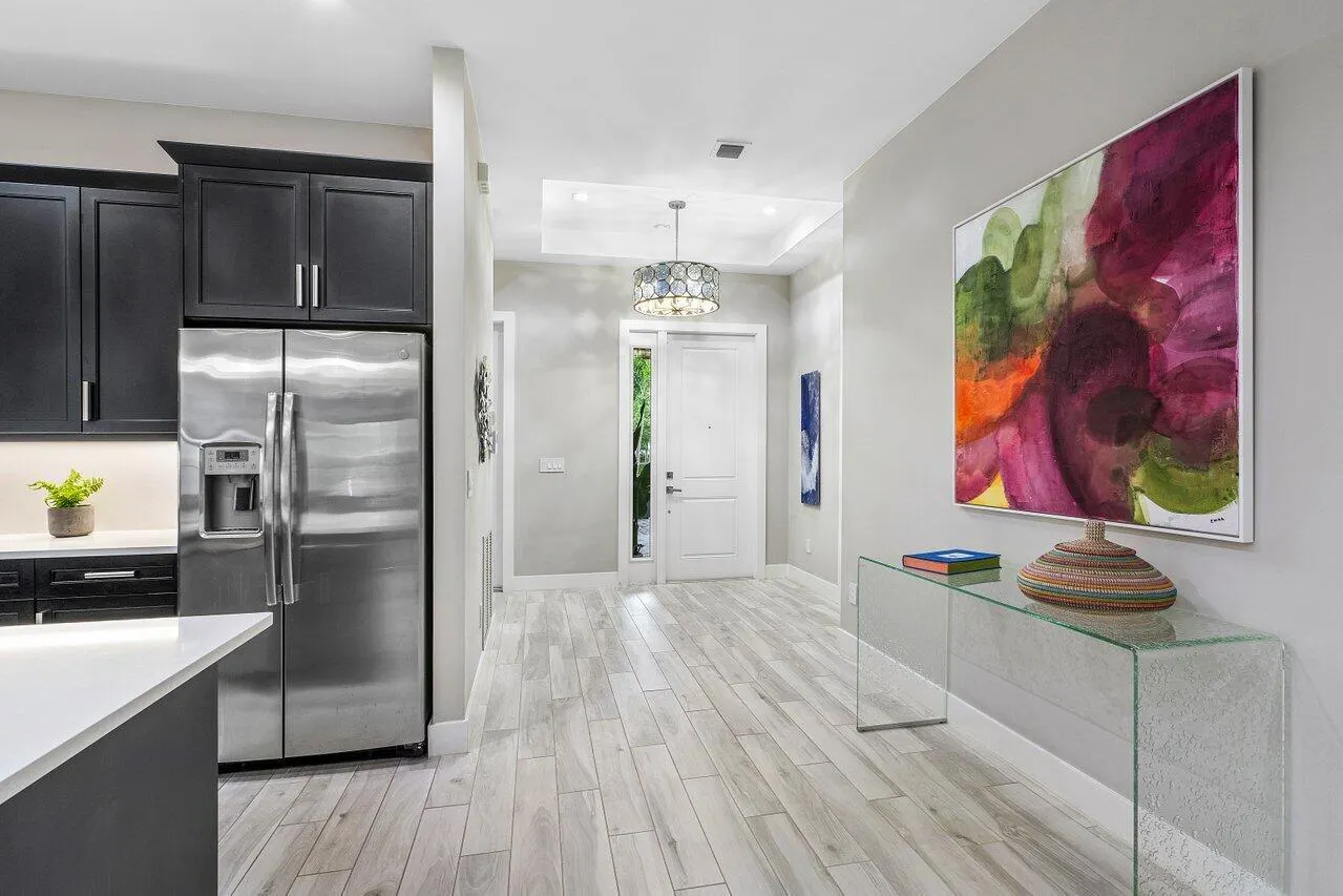 2909 Gin Berry Way