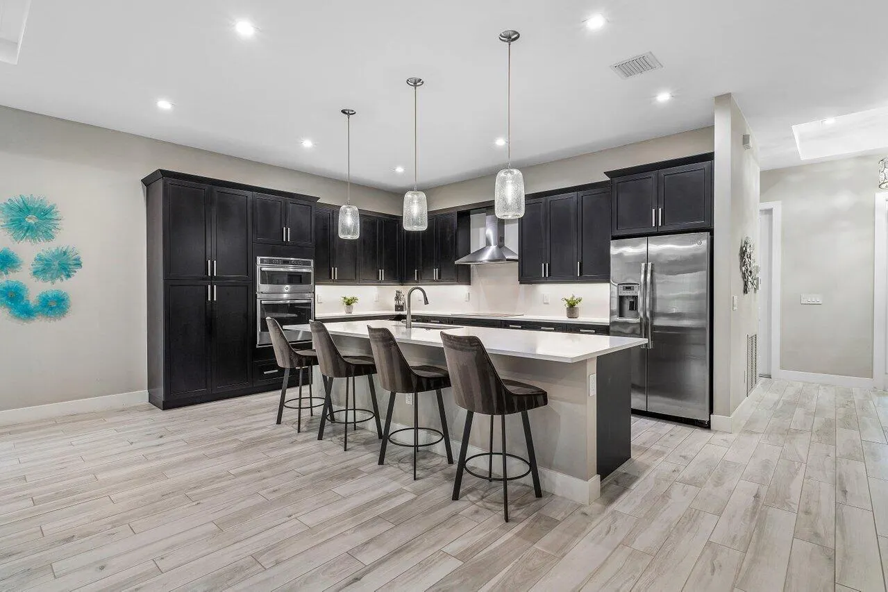 2909 Gin Berry Way