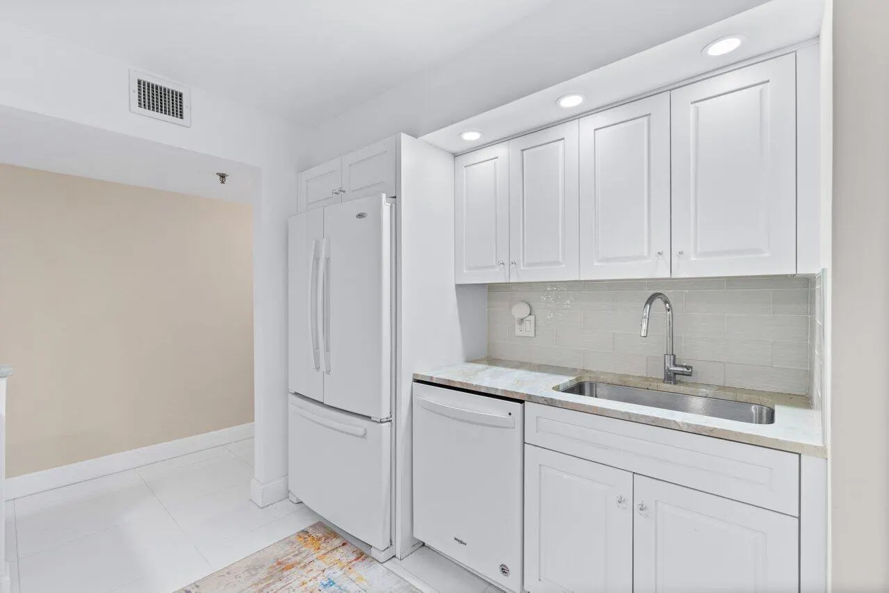 3407 S Ocean Boulevard, #1d