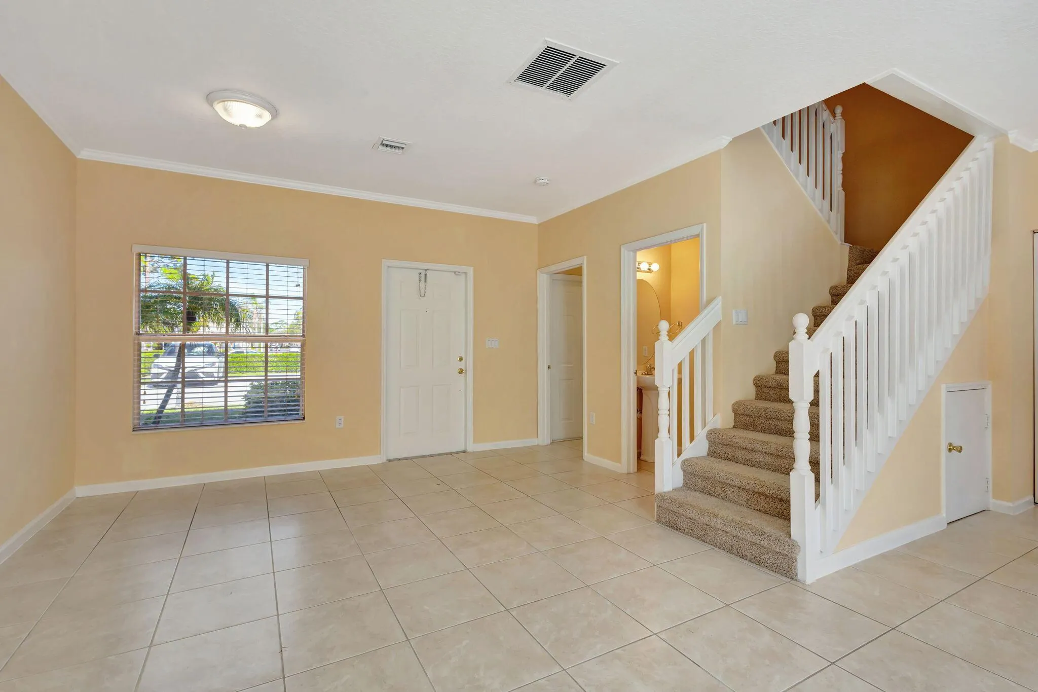 1439 Hawthorne Place