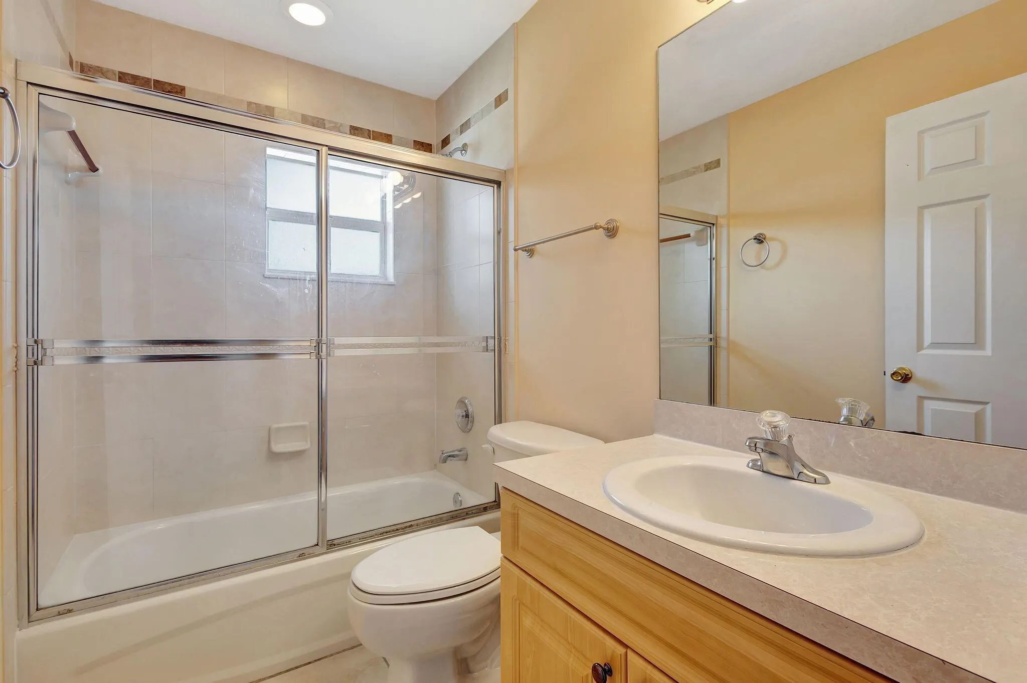 1439 Hawthorne Place