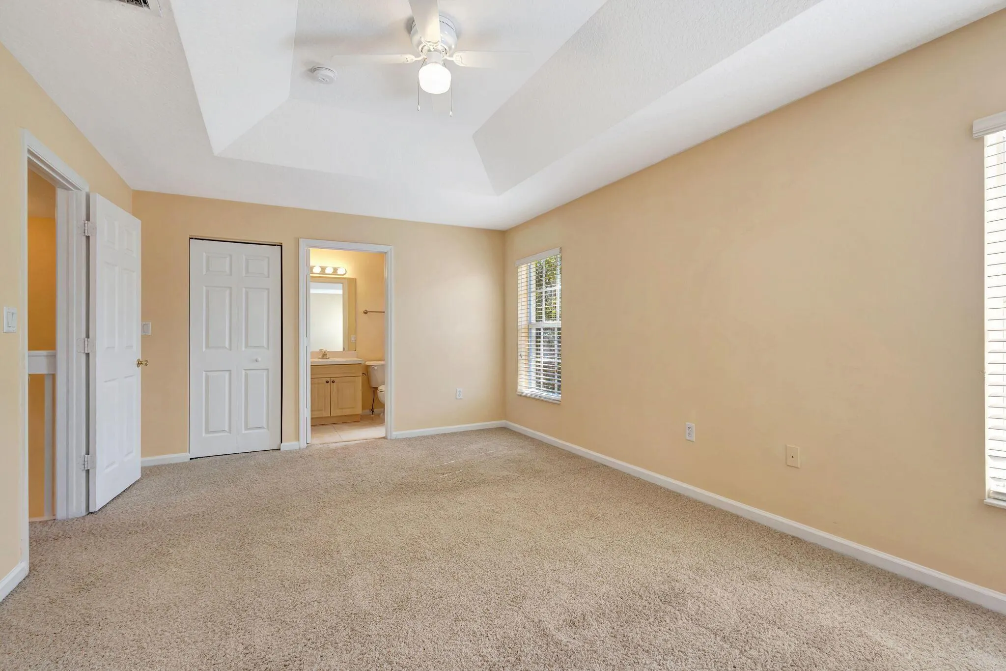 1439 Hawthorne Place