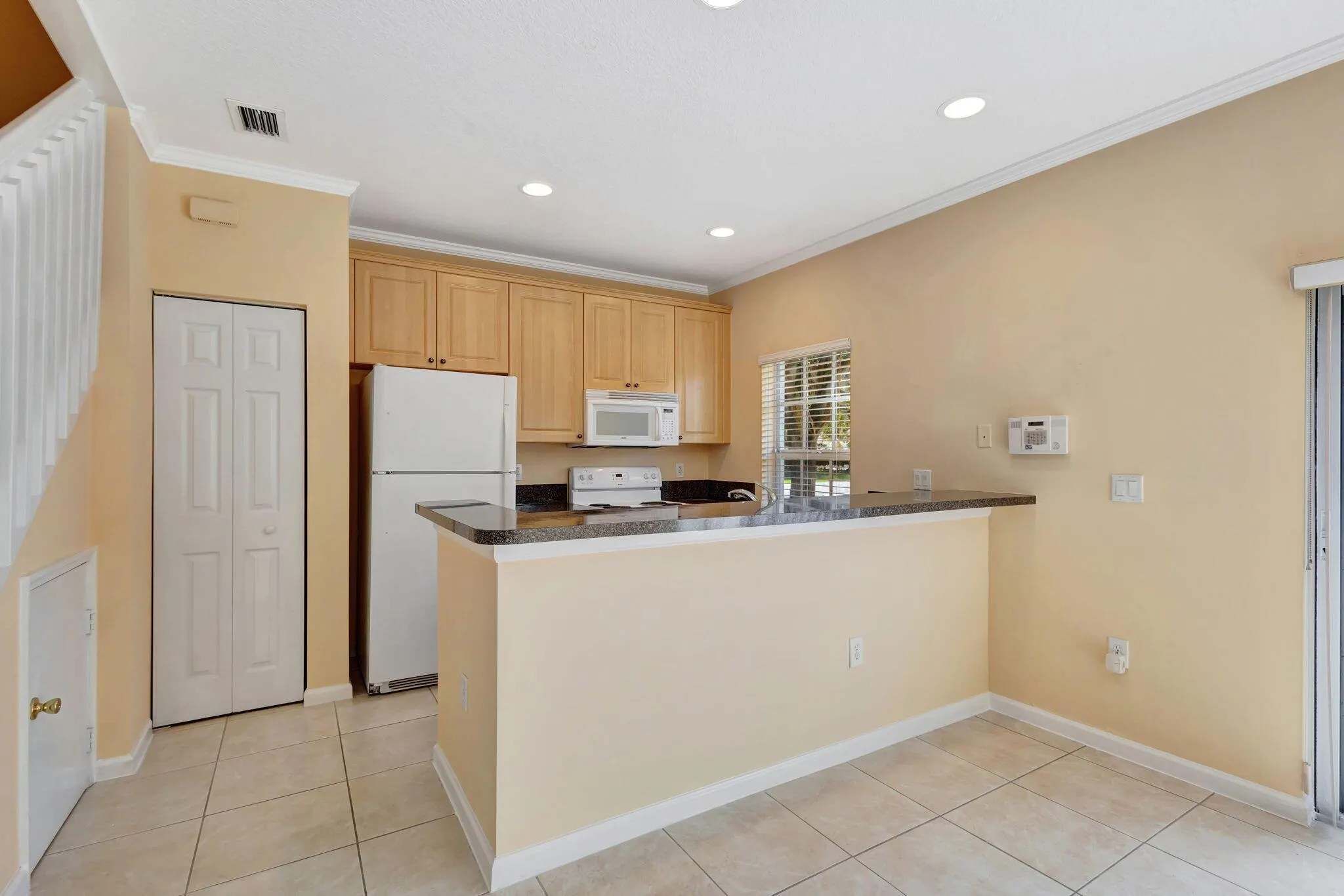 1439 Hawthorne Place