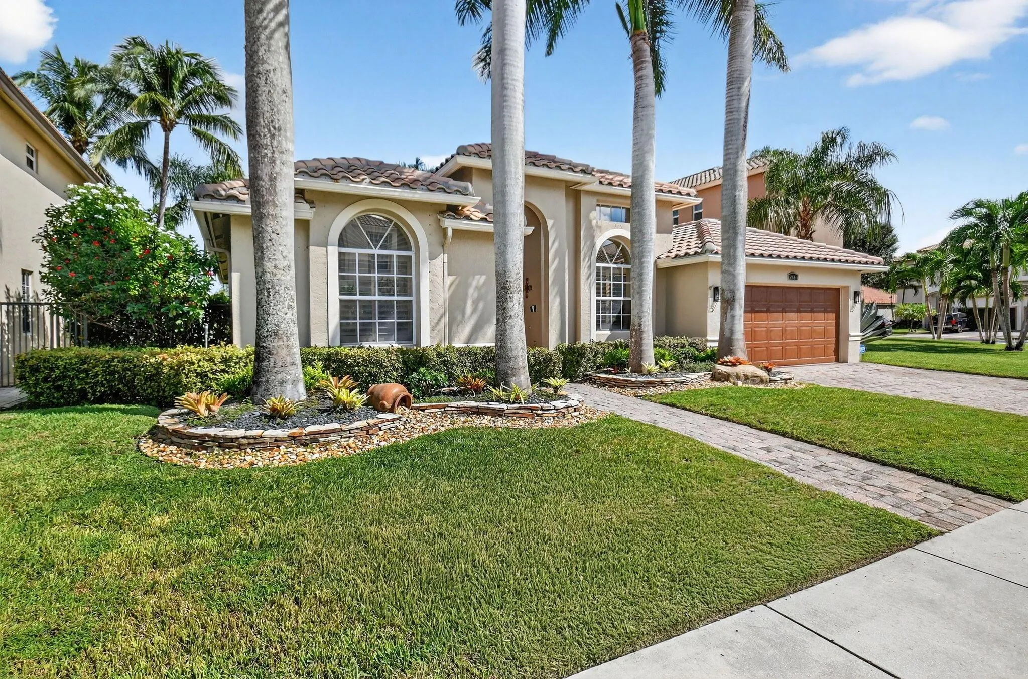 9946 Coronado Lake Drive