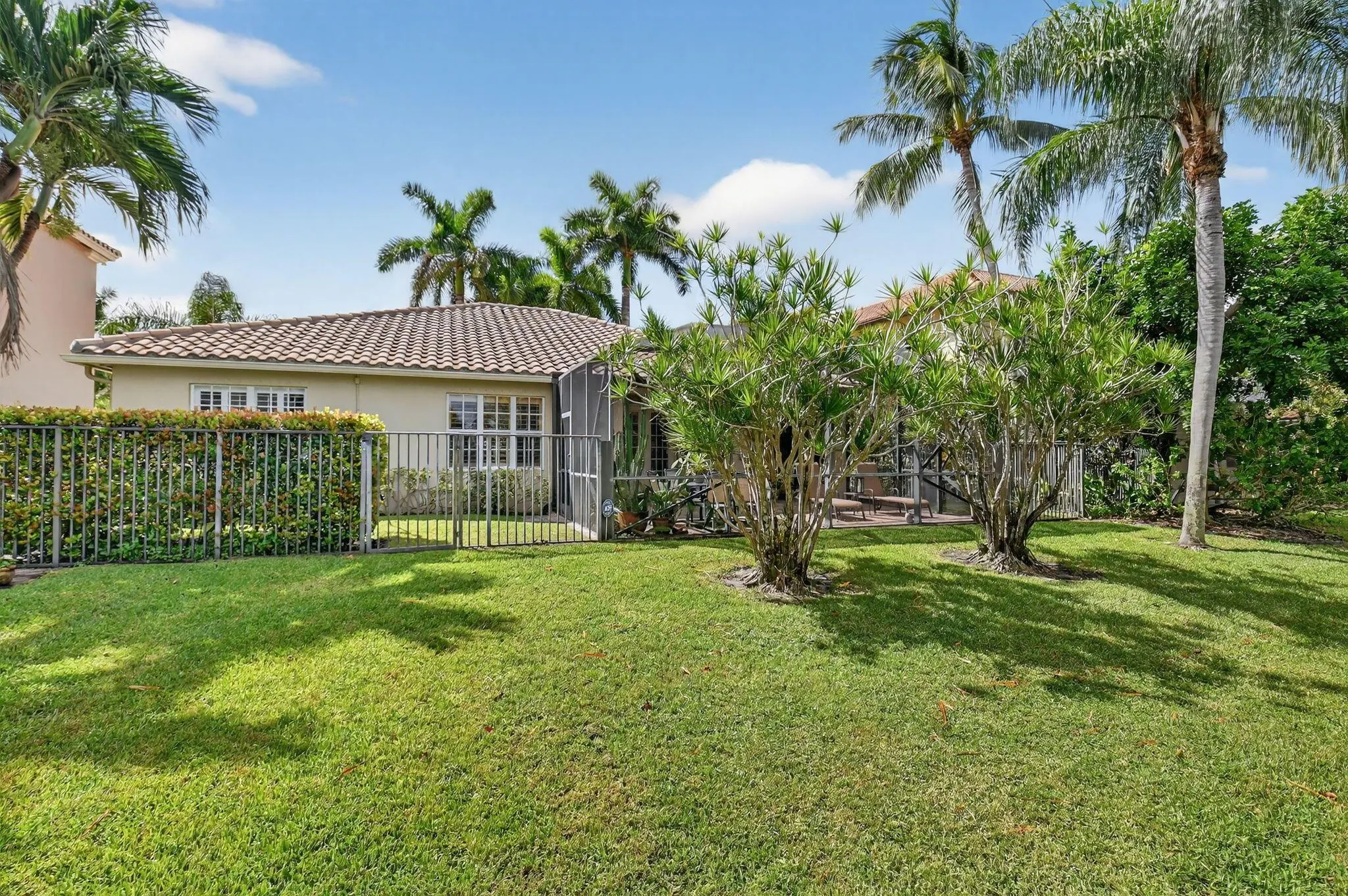 9946 Coronado Lake Drive