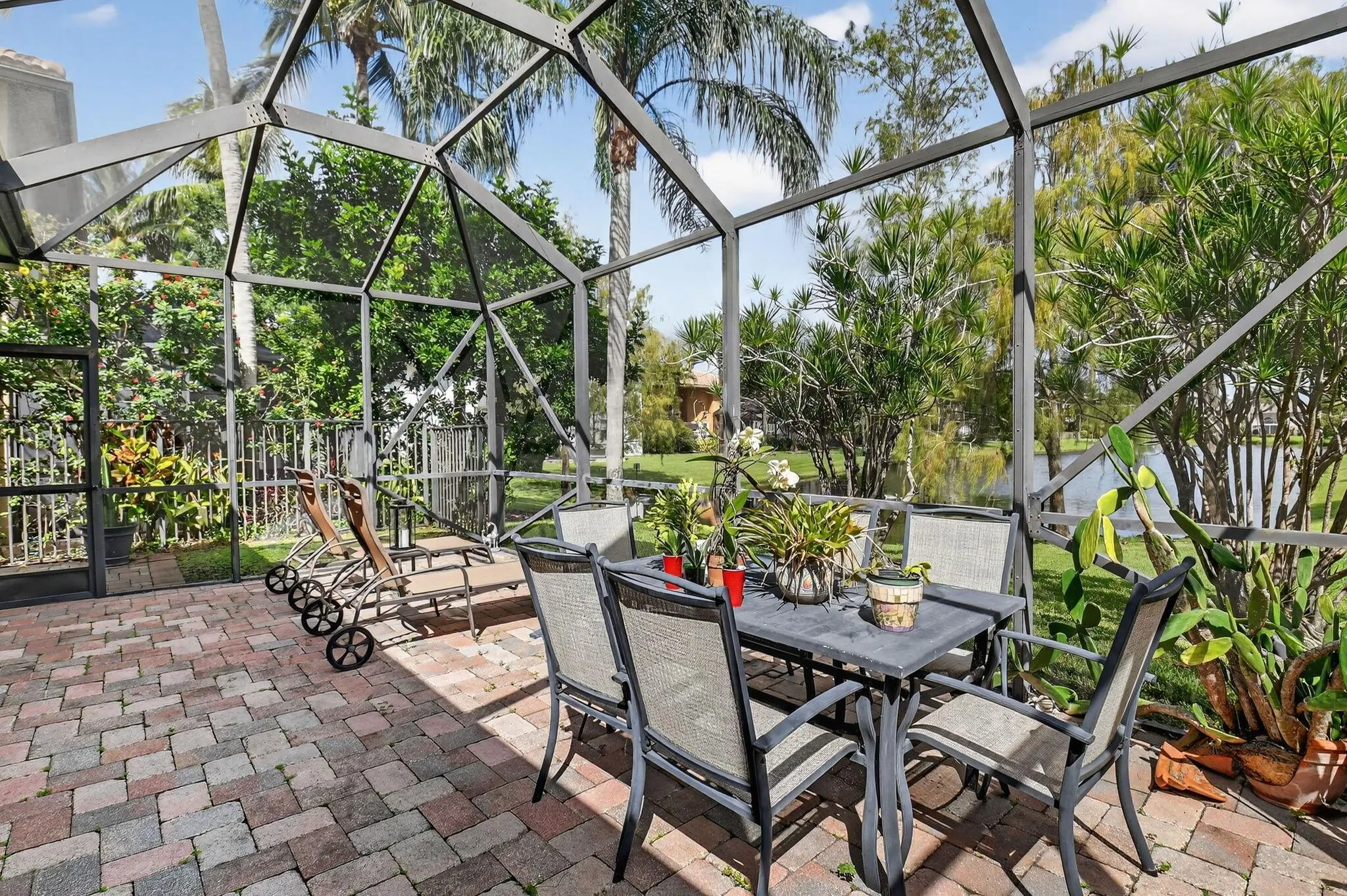 9946 Coronado Lake Drive