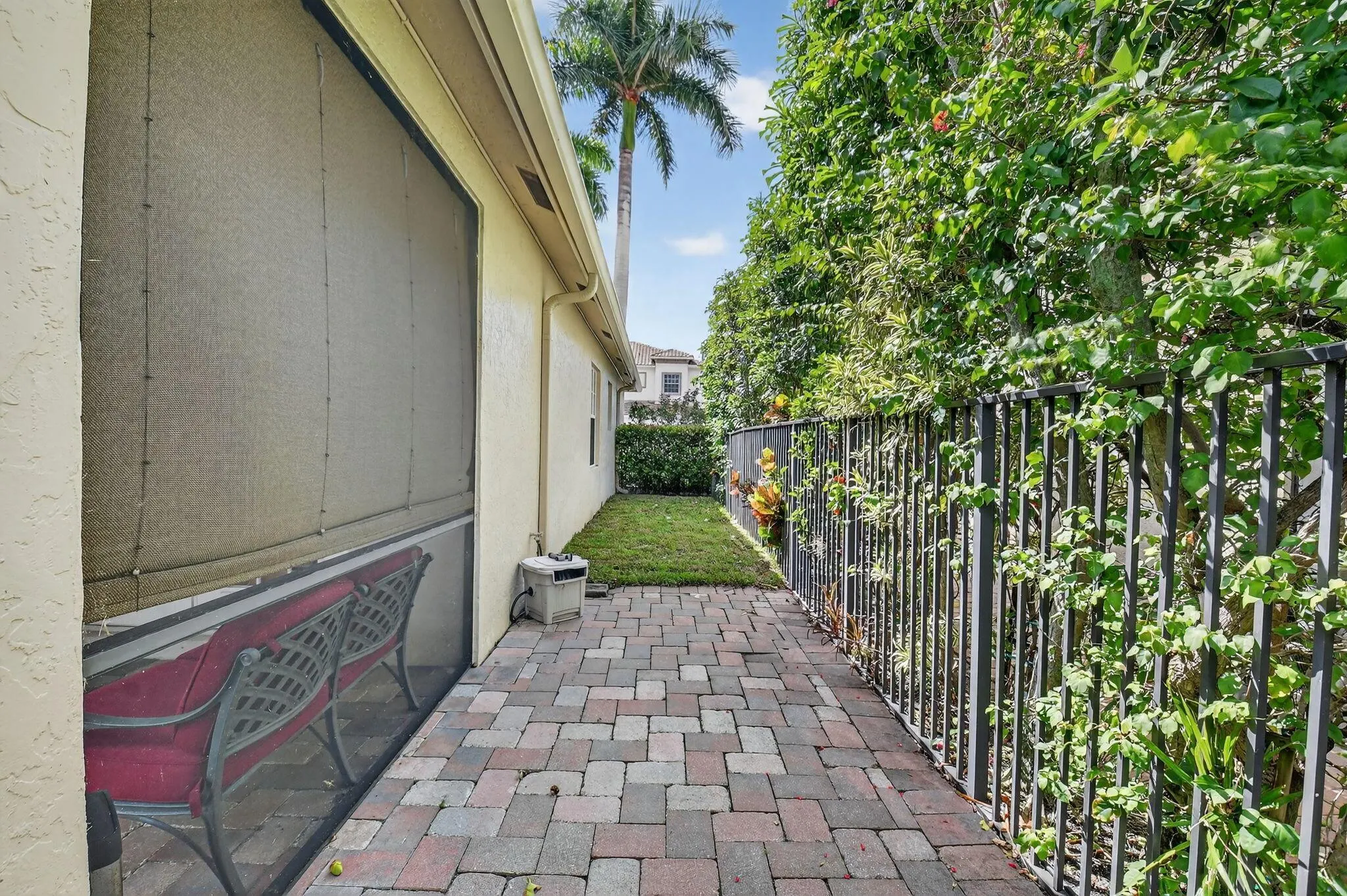 9946 Coronado Lake Drive