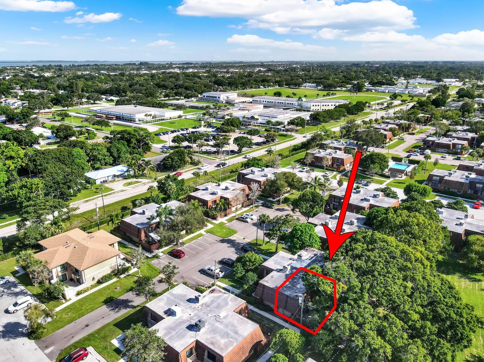 1458 N Lawnwood Circle, #24