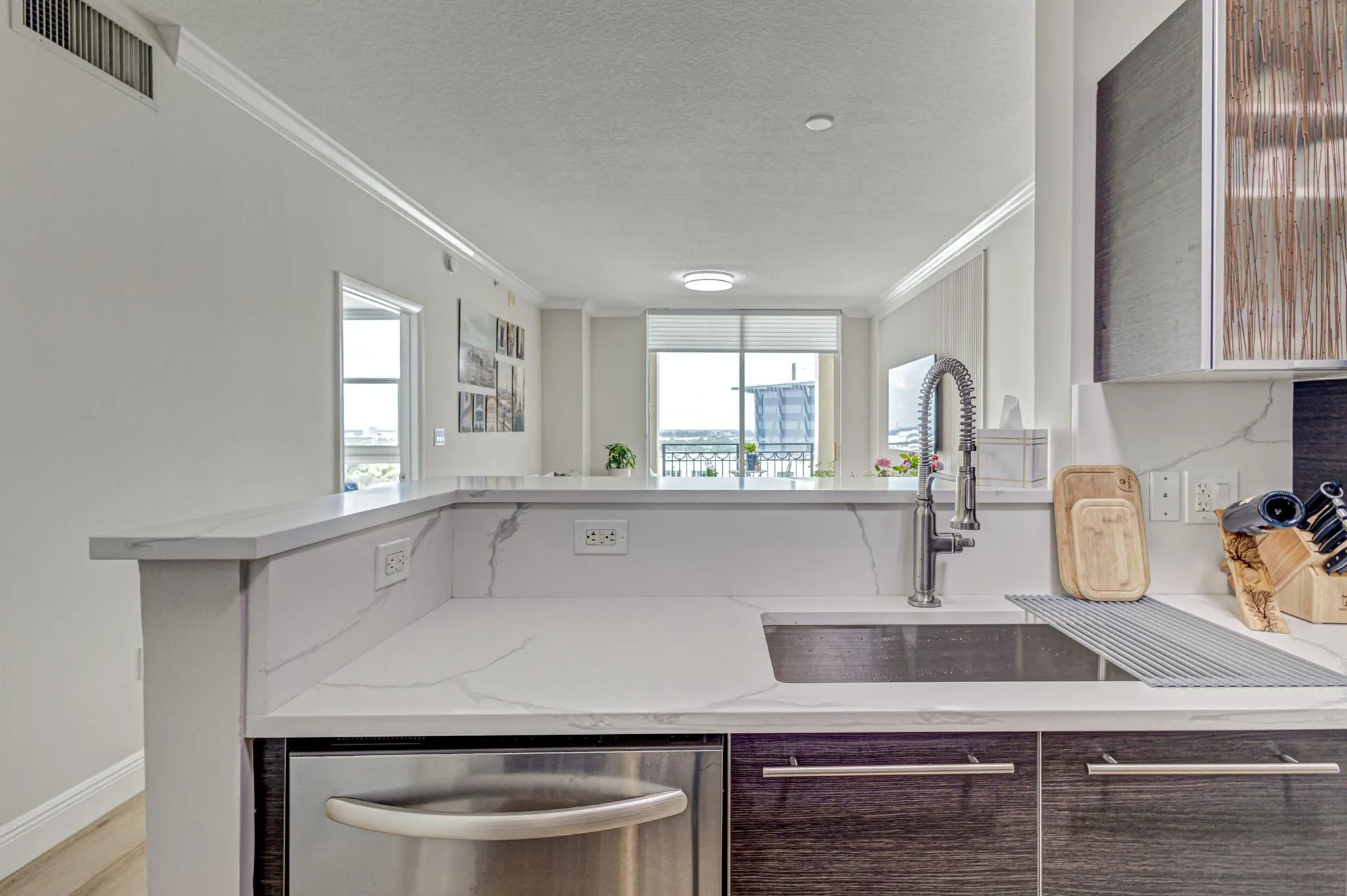 550 Okeechobee Boulevard, #1218