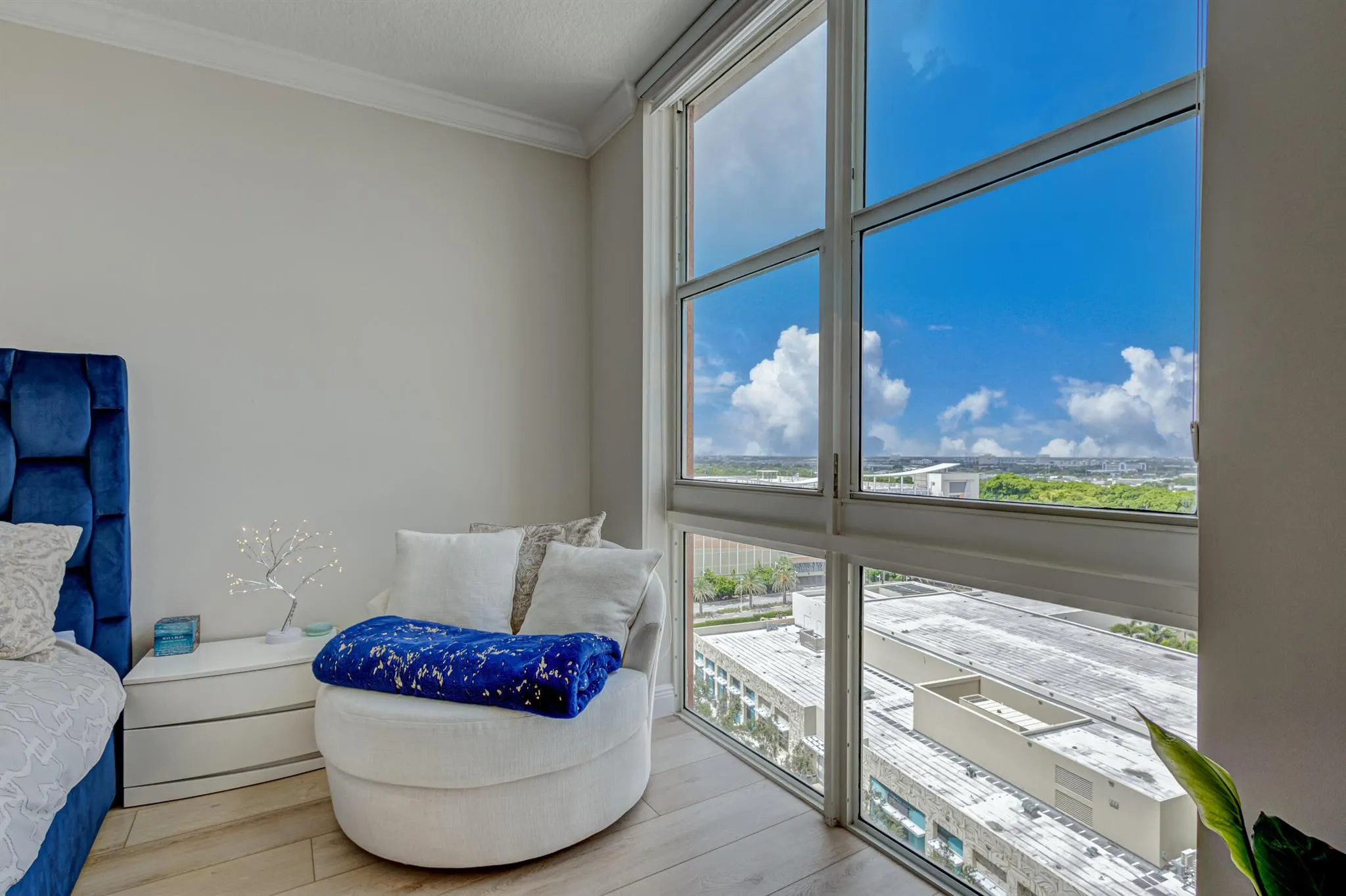 550 Okeechobee Boulevard, #1218