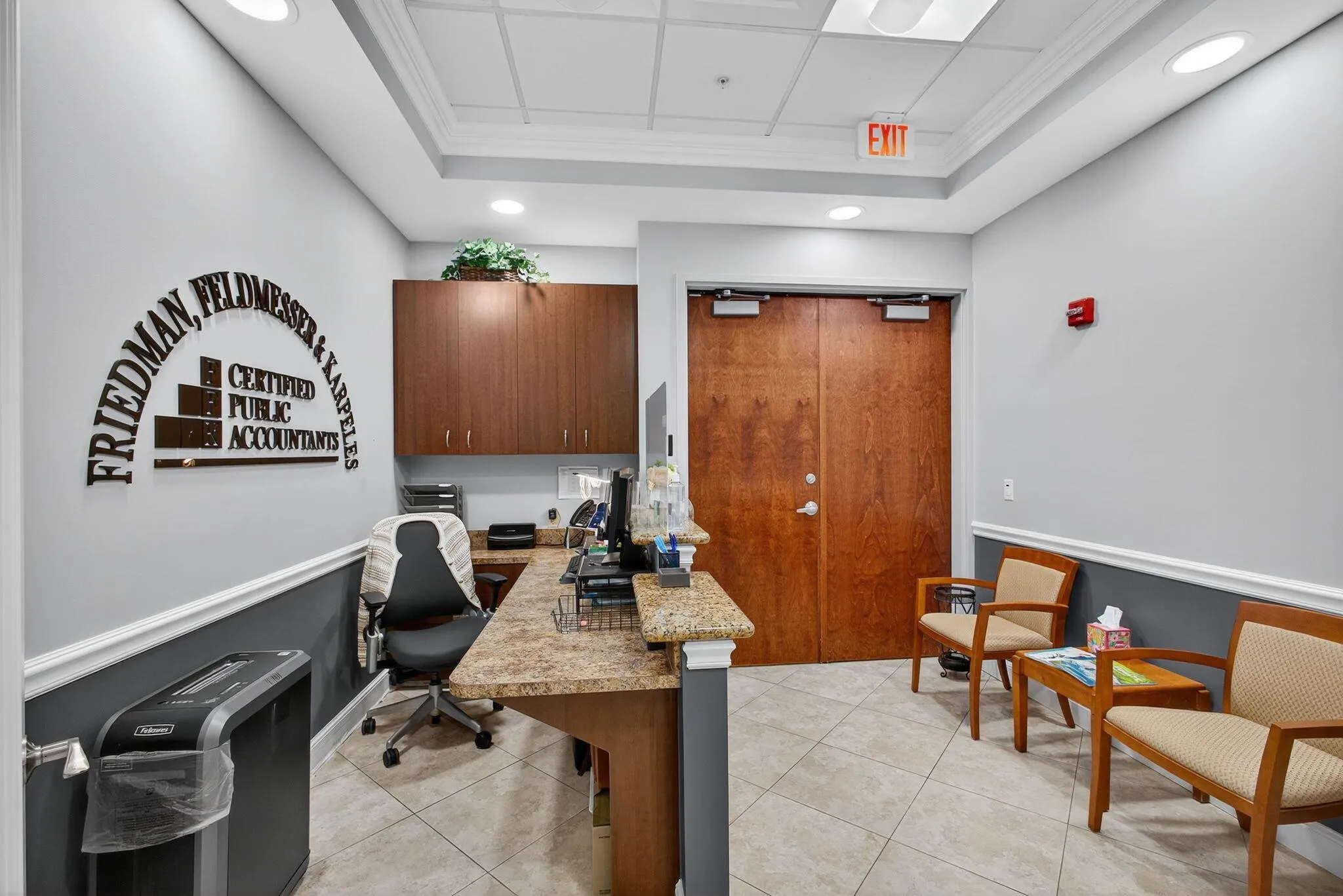 641 University Boulevard, #210