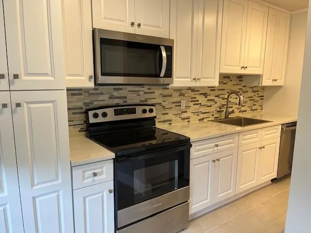 2501 Del Aire Boulevard, #20-B