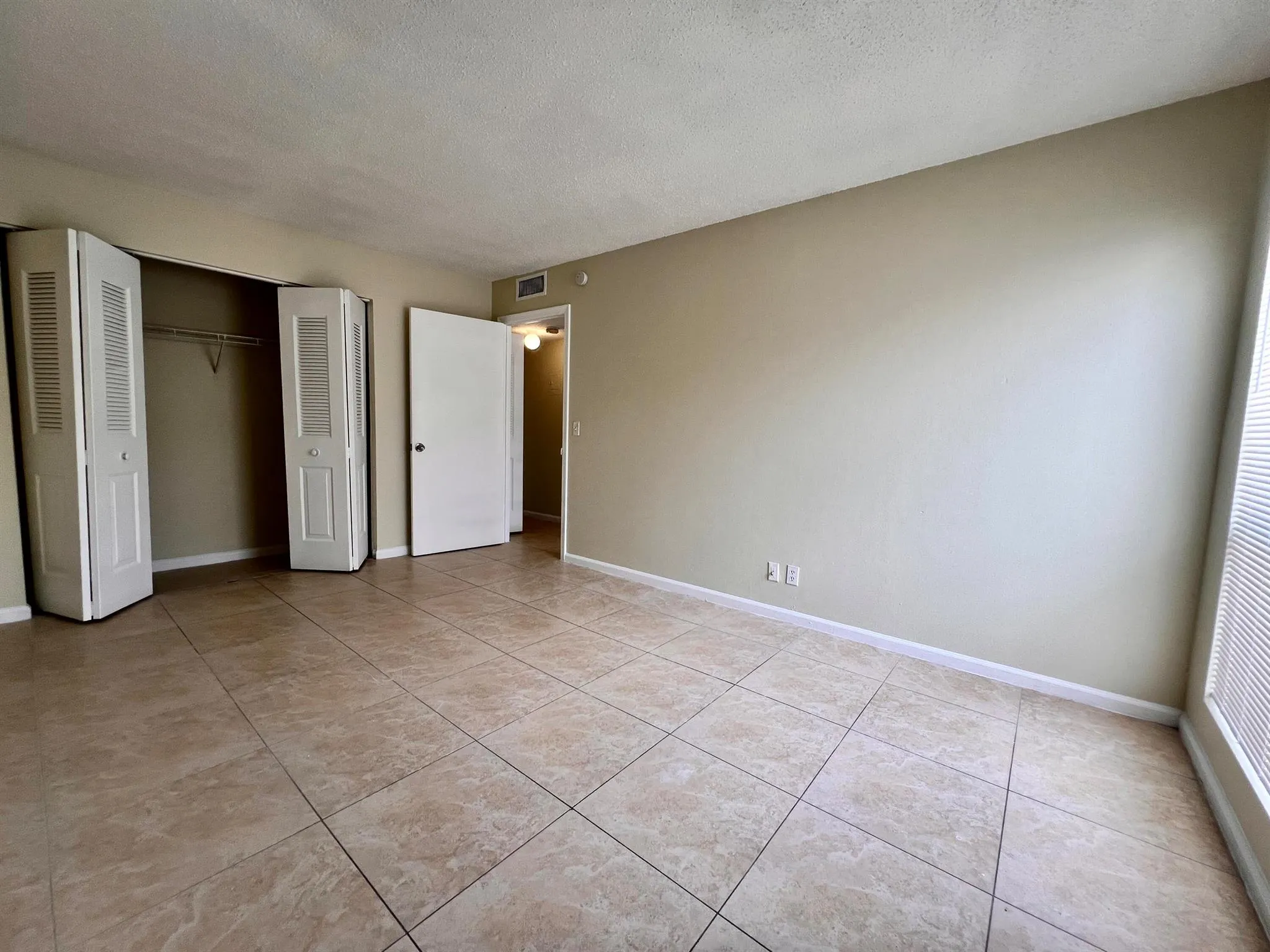 1500 N Congress Avenue, #B64