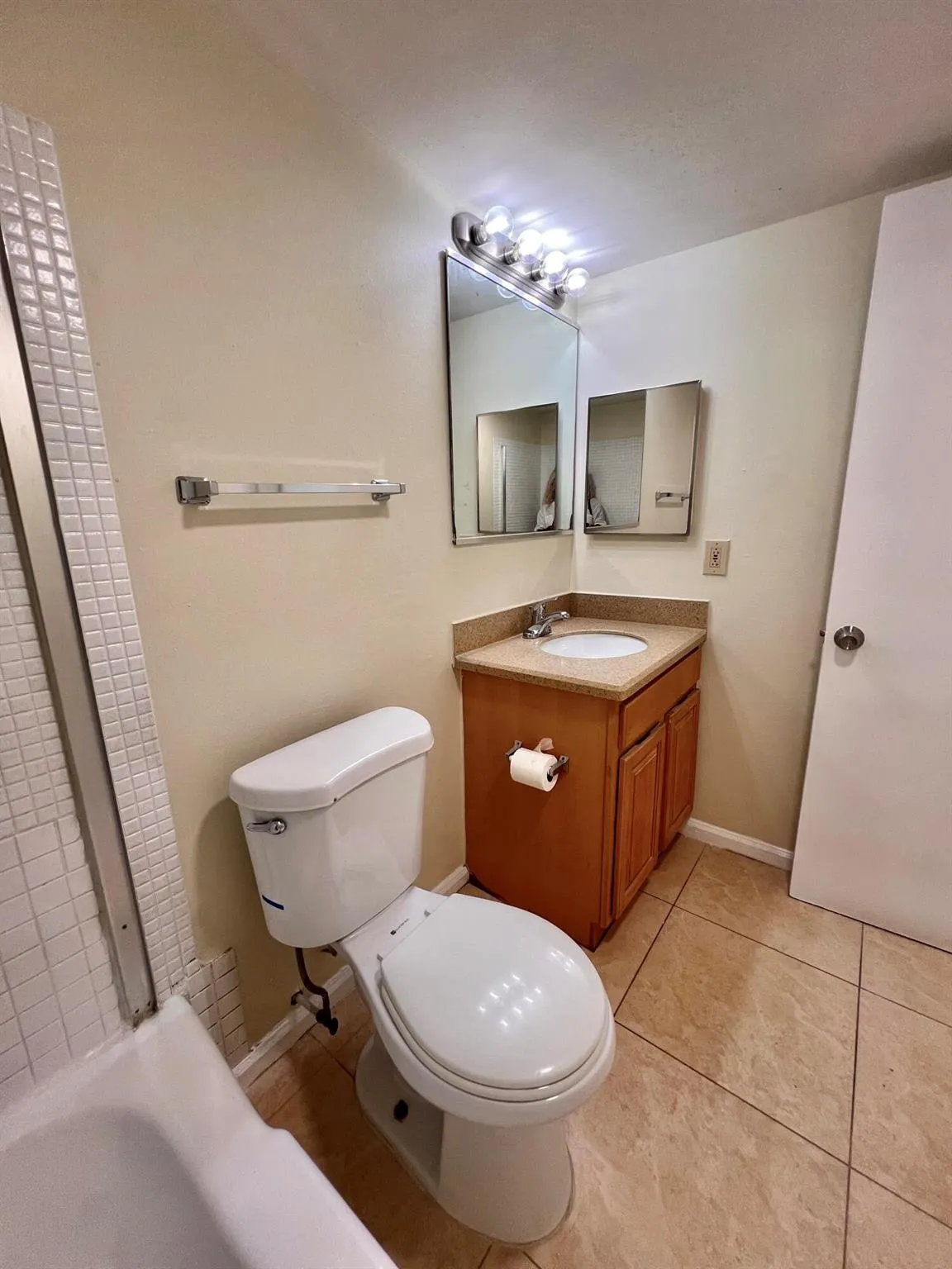 1500 N Congress Avenue, #B64