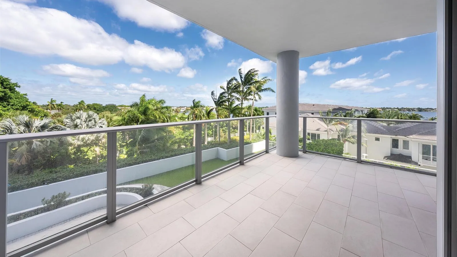 1 Water Club Way, #402
