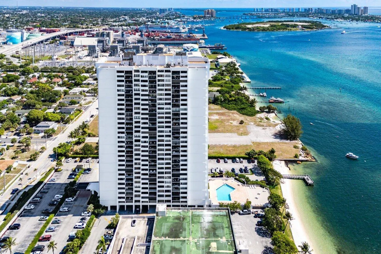 5600 N Flagler Drive, #Ph109