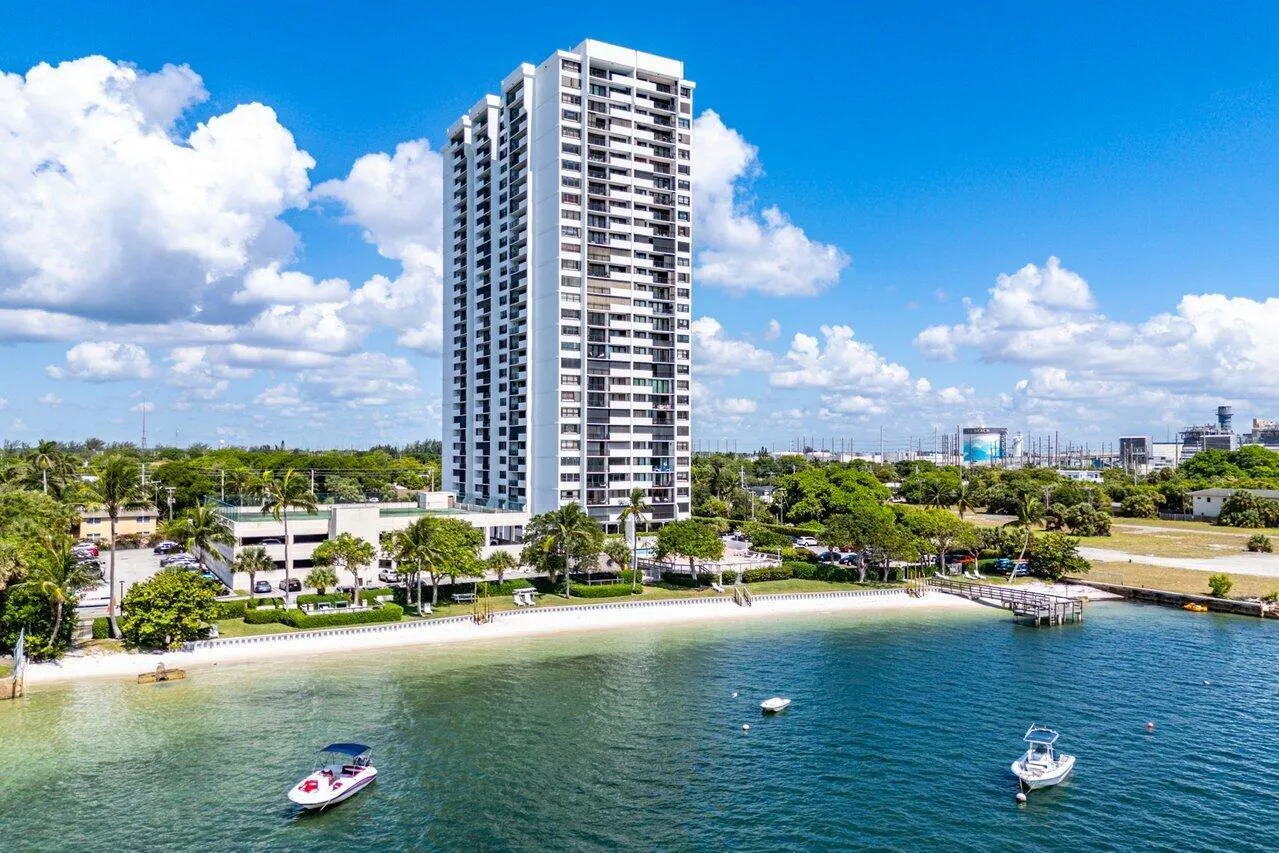 5600 N Flagler Drive, #Ph109