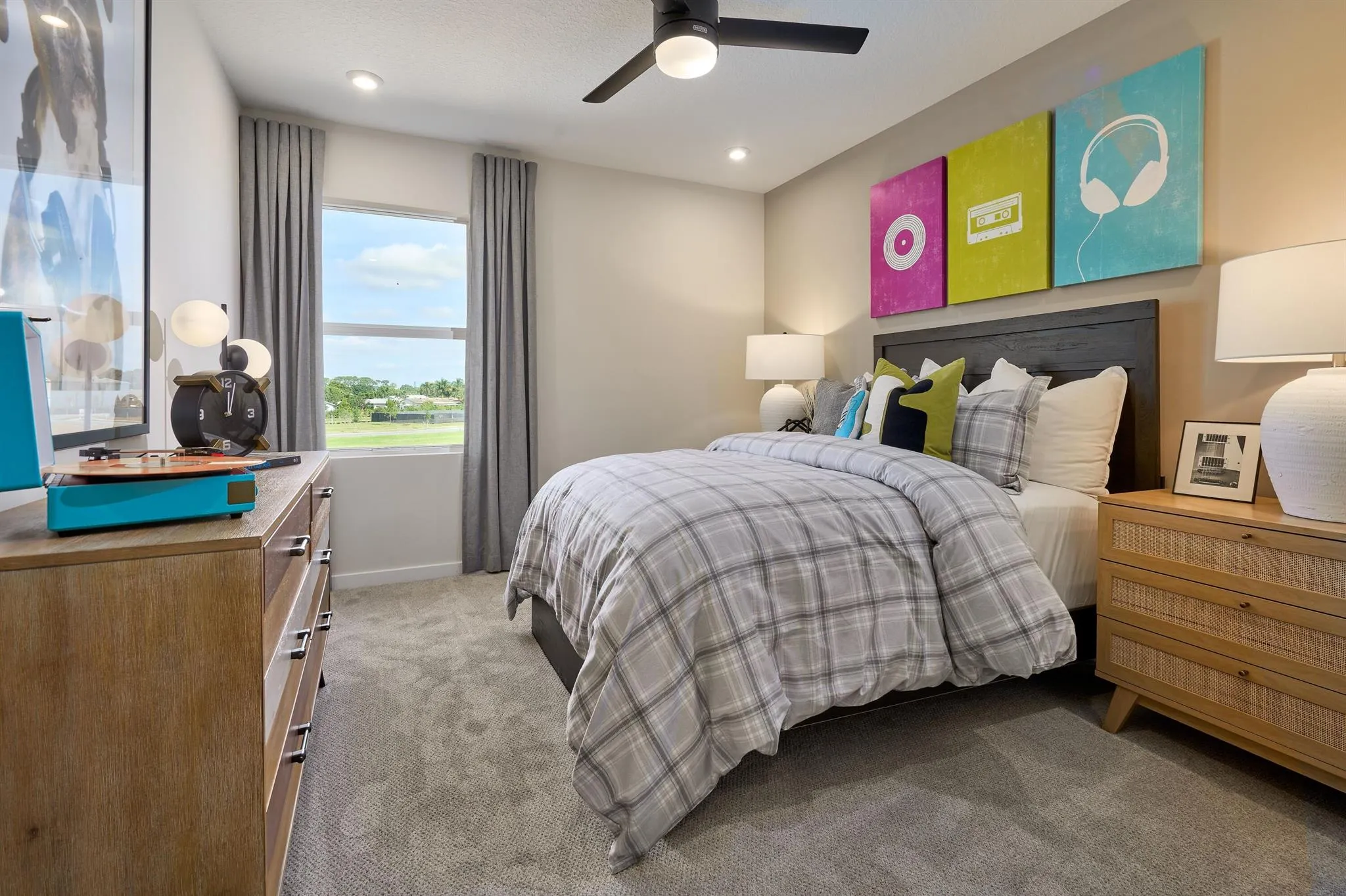 7232 Lenora Lane