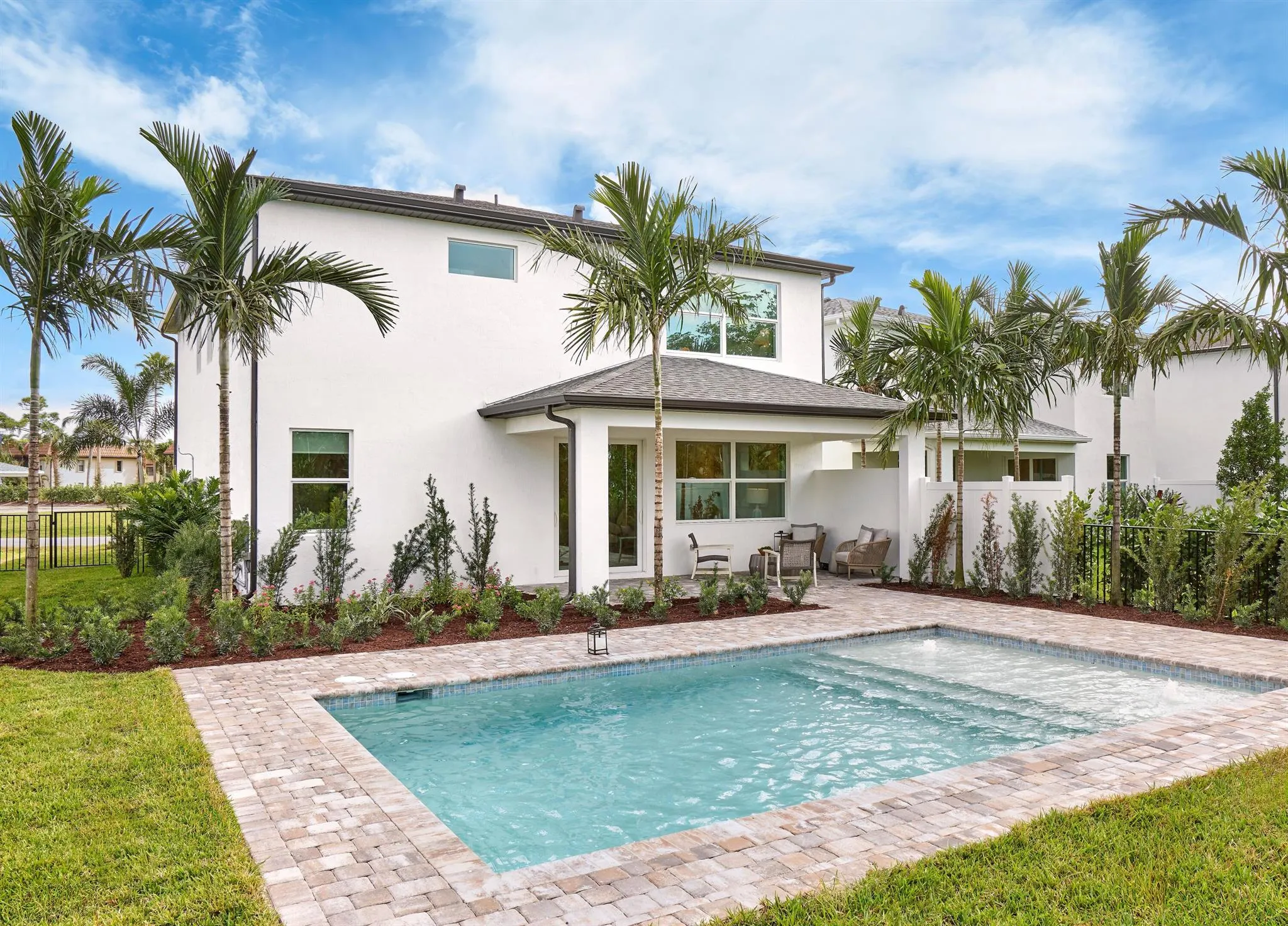 7232 Lenora Lane