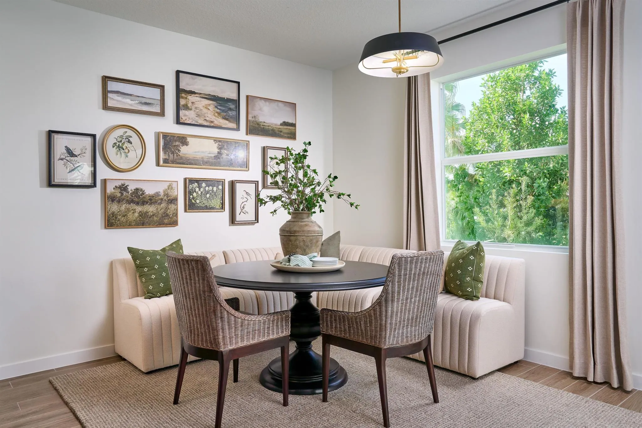 7219 Lenora Lane