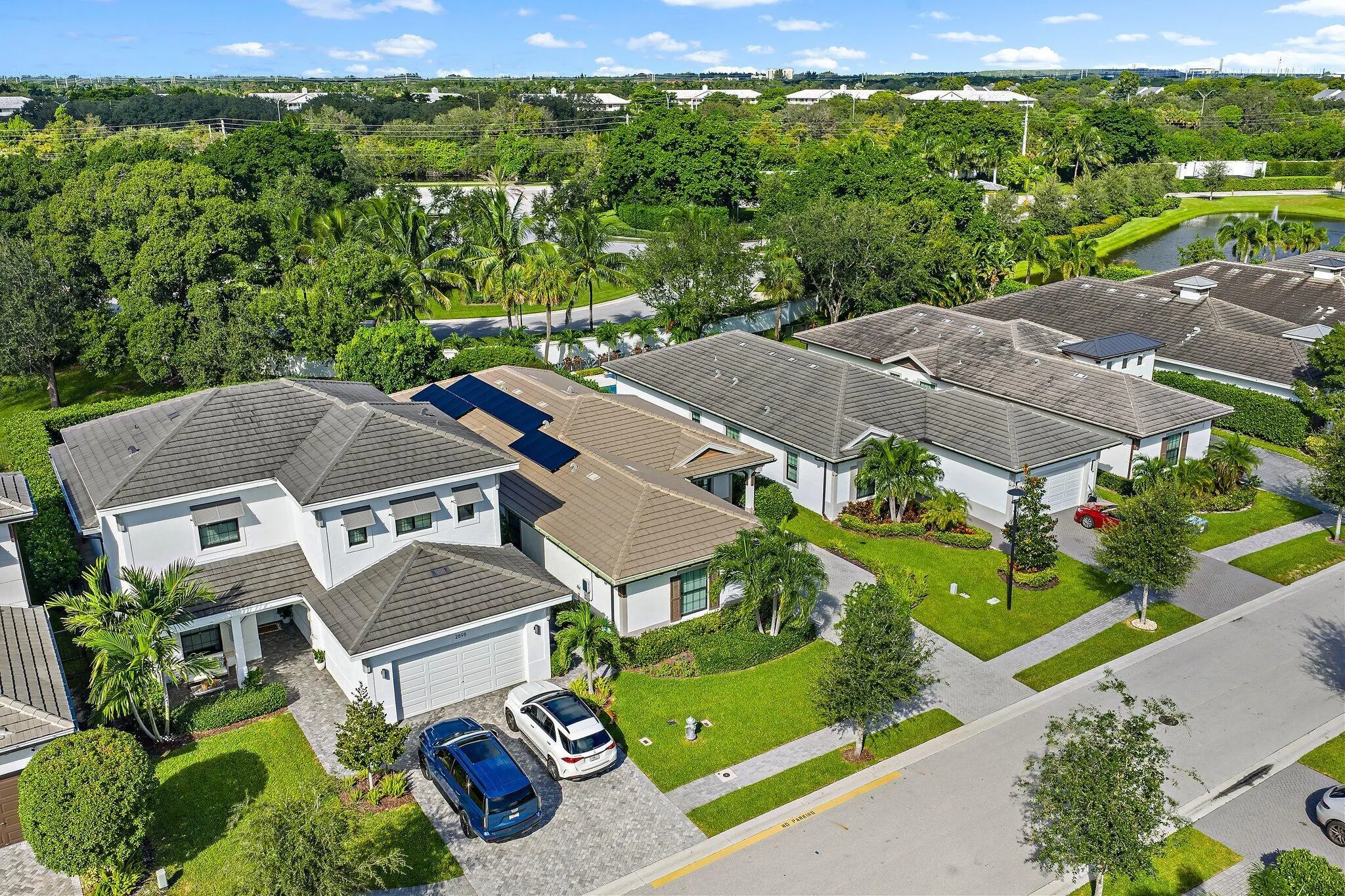 2908 Gin Berry Way