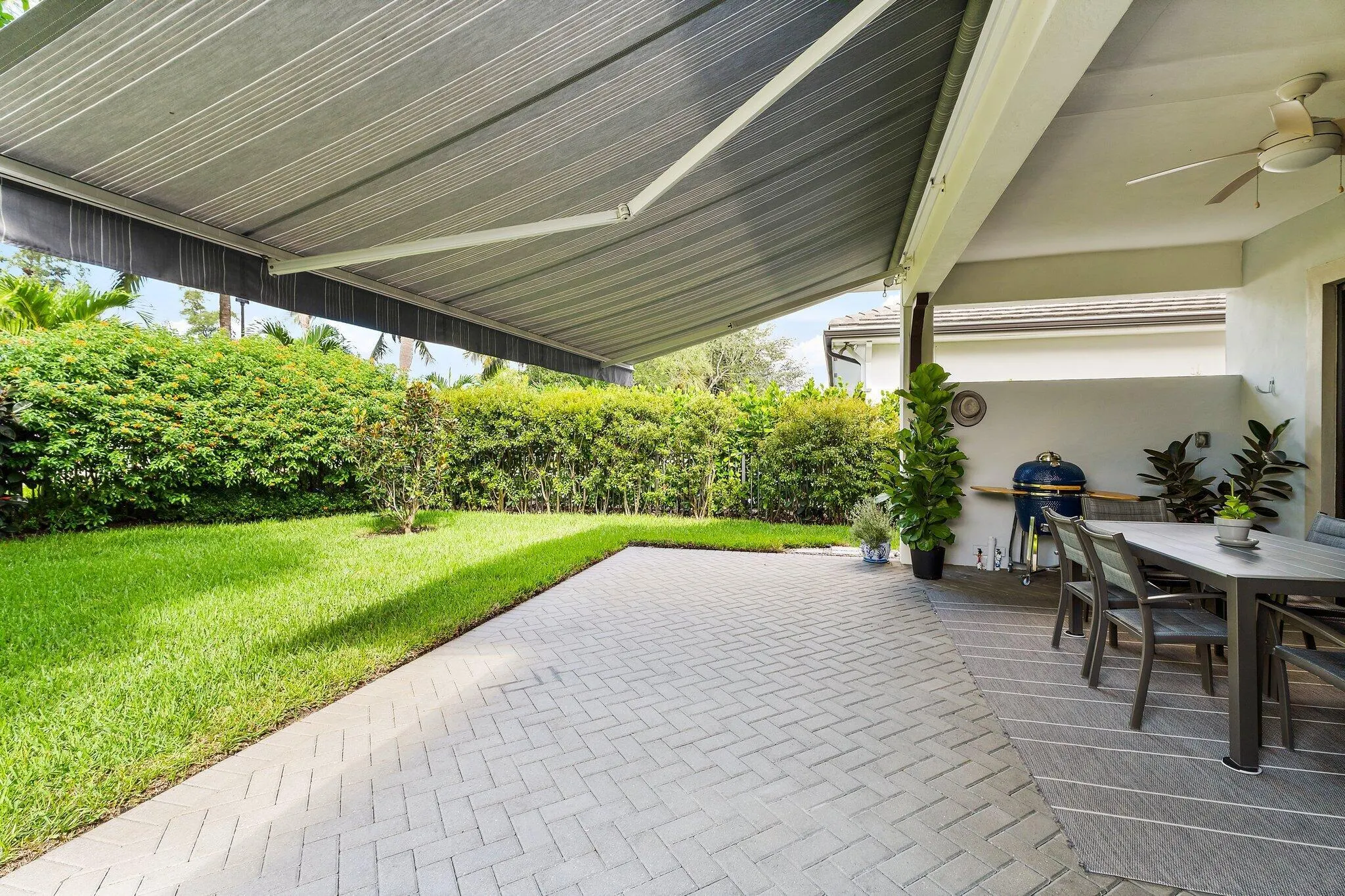 2908 Gin Berry Way