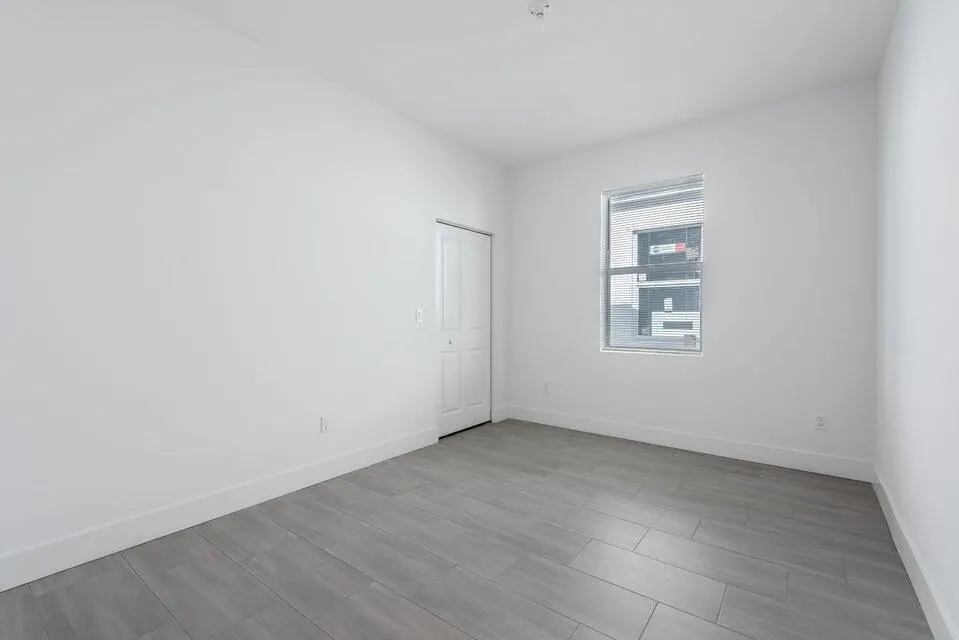 3699 Saginaw Avenue