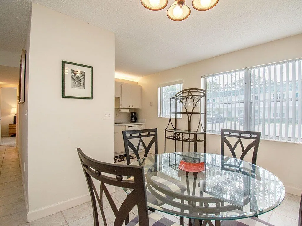 2800 Indian River Boulevard, #1