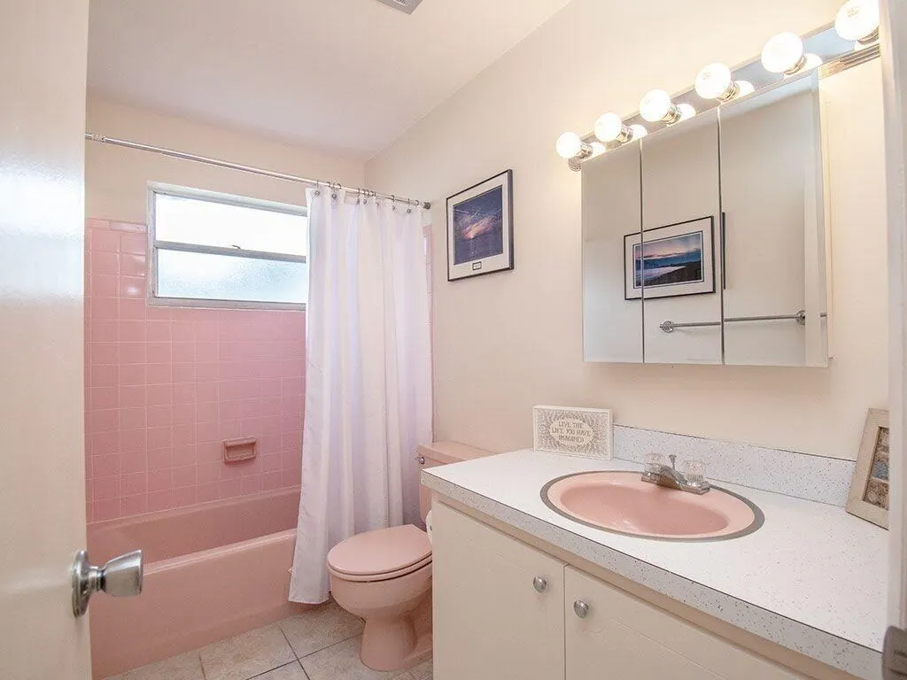 2800 Indian River Boulevard, #1