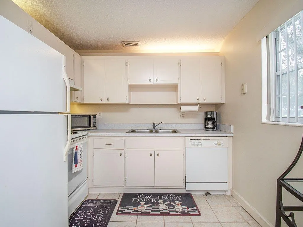 2800 Indian River Boulevard, #1