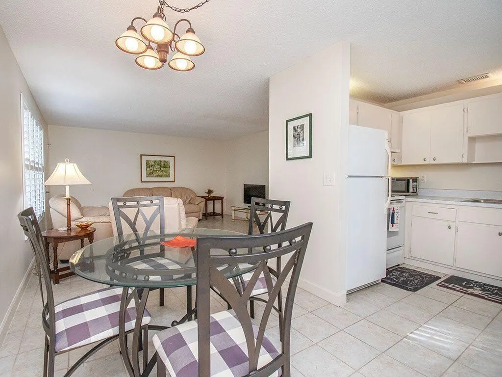 2800 Indian River Boulevard, #1