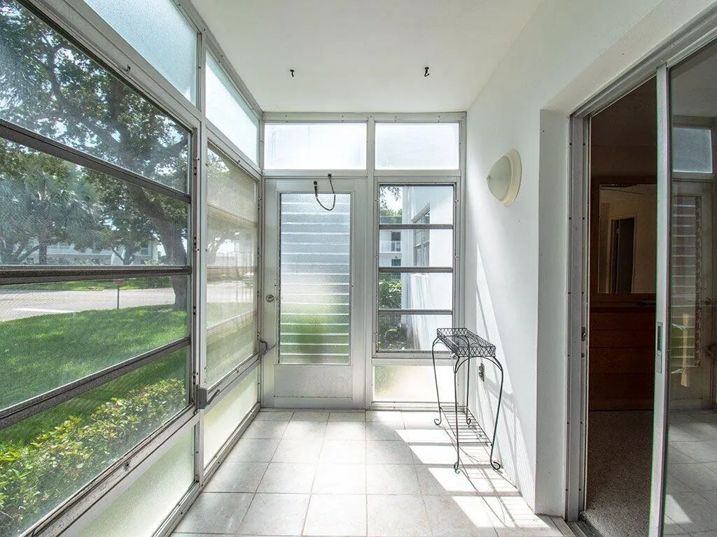 2800 Indian River Boulevard, #1