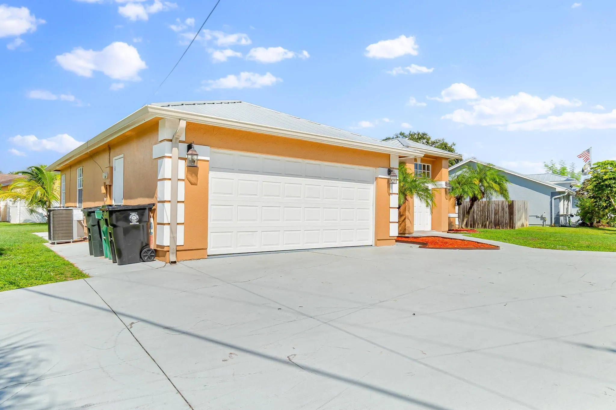 1614 SE Durango Street