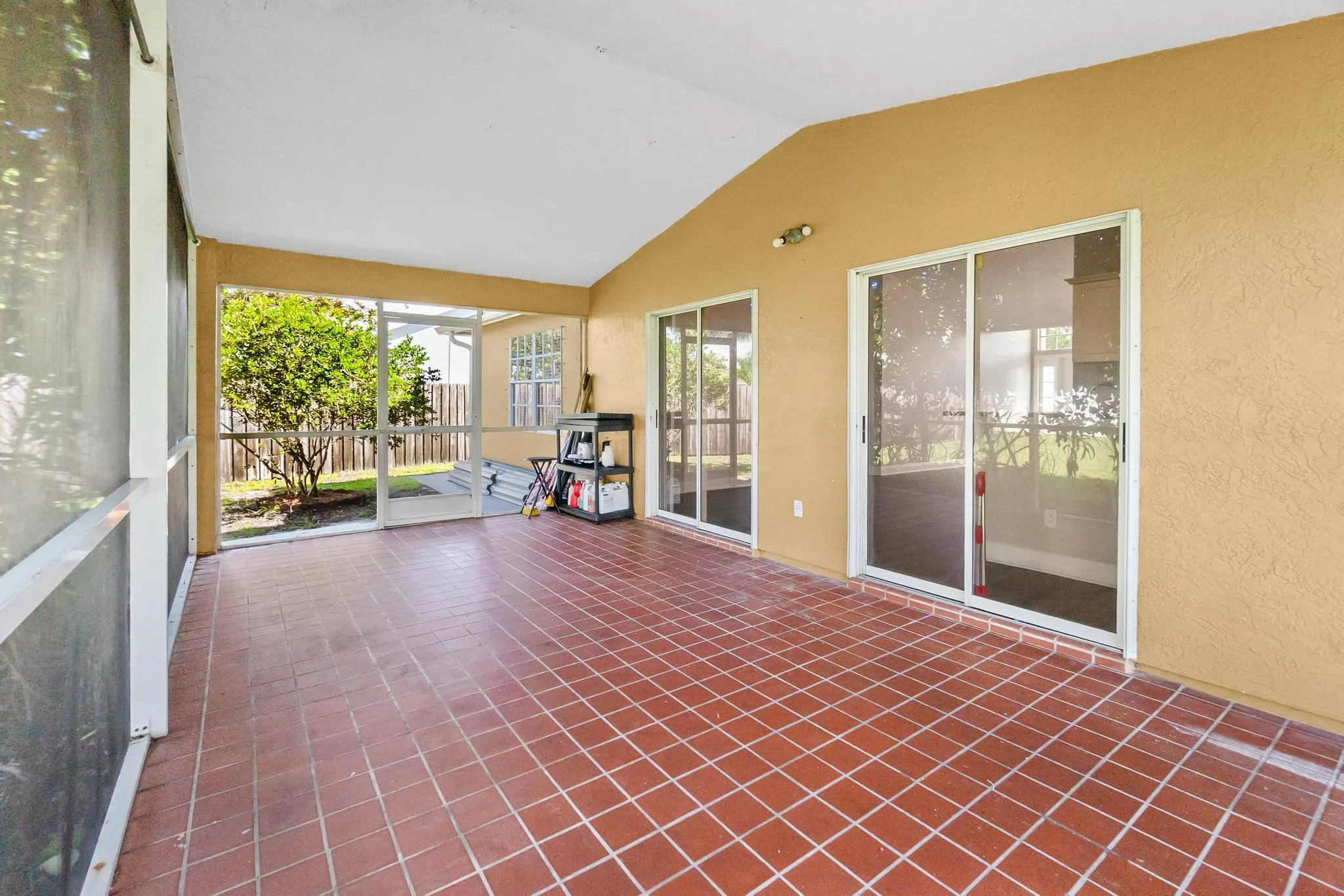 1614 SE Durango Street